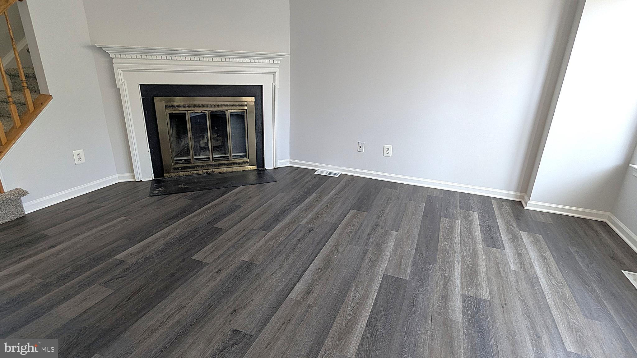 MCNAIR FARMS LANDBAY - Residential