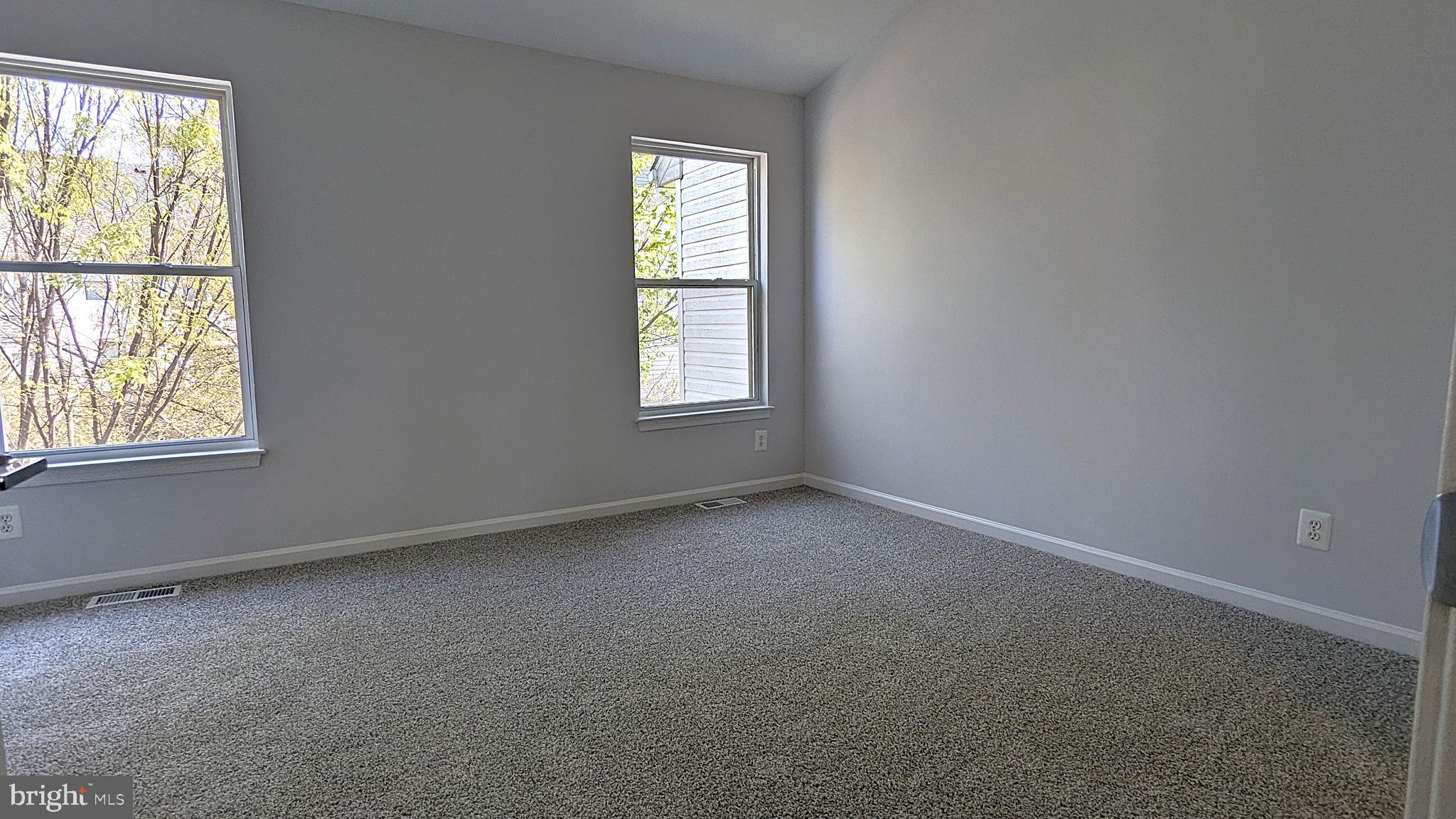 MCNAIR FARMS LANDBAY - Residential