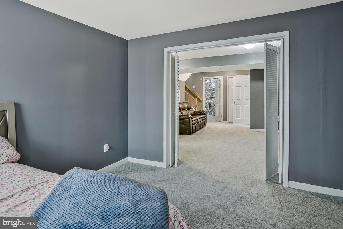 LAKEWOOD ESTATES - Residential