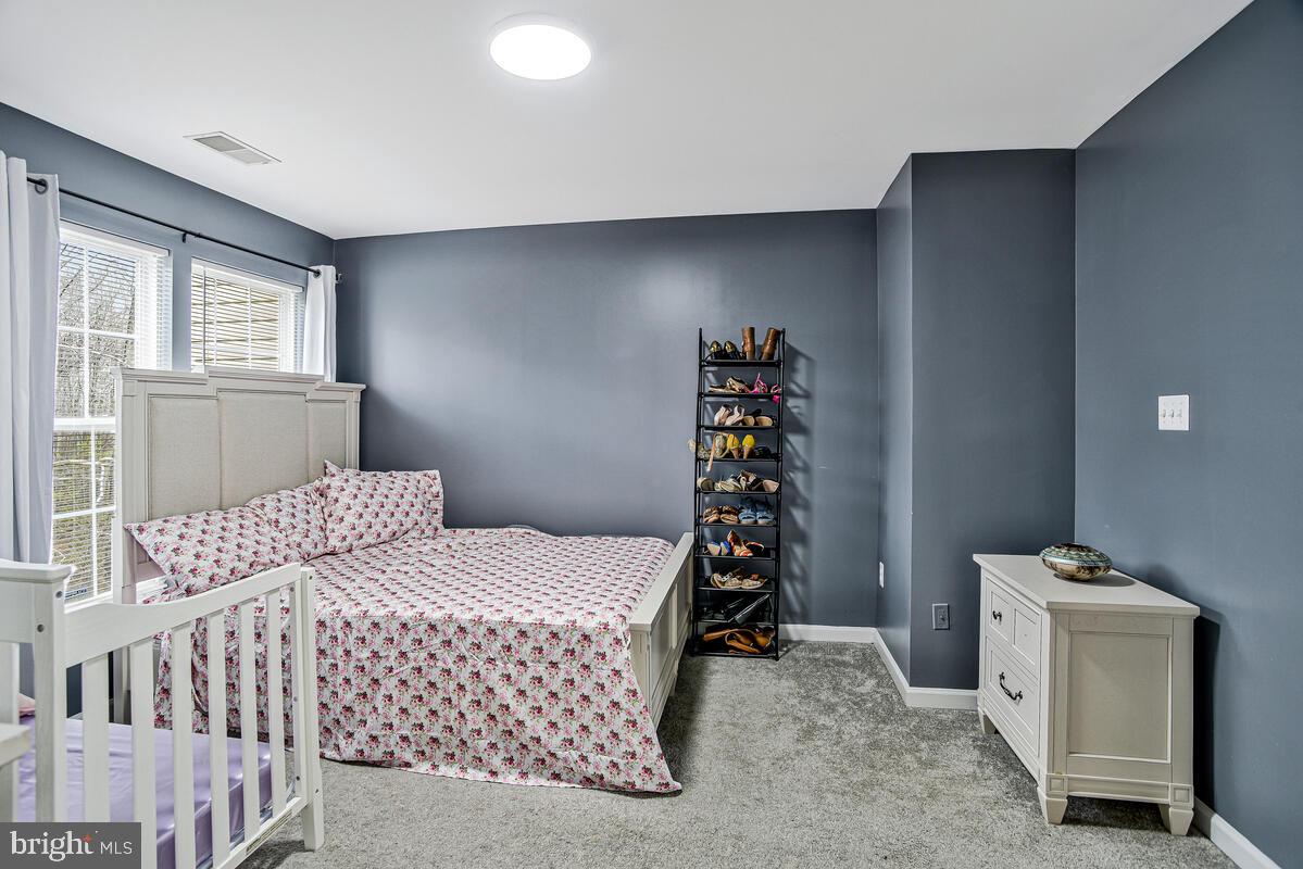 LAKEWOOD ESTATES - Residential