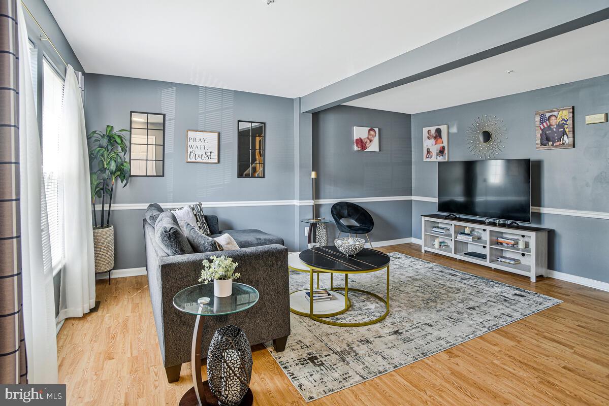 LAKEWOOD ESTATES - Residential