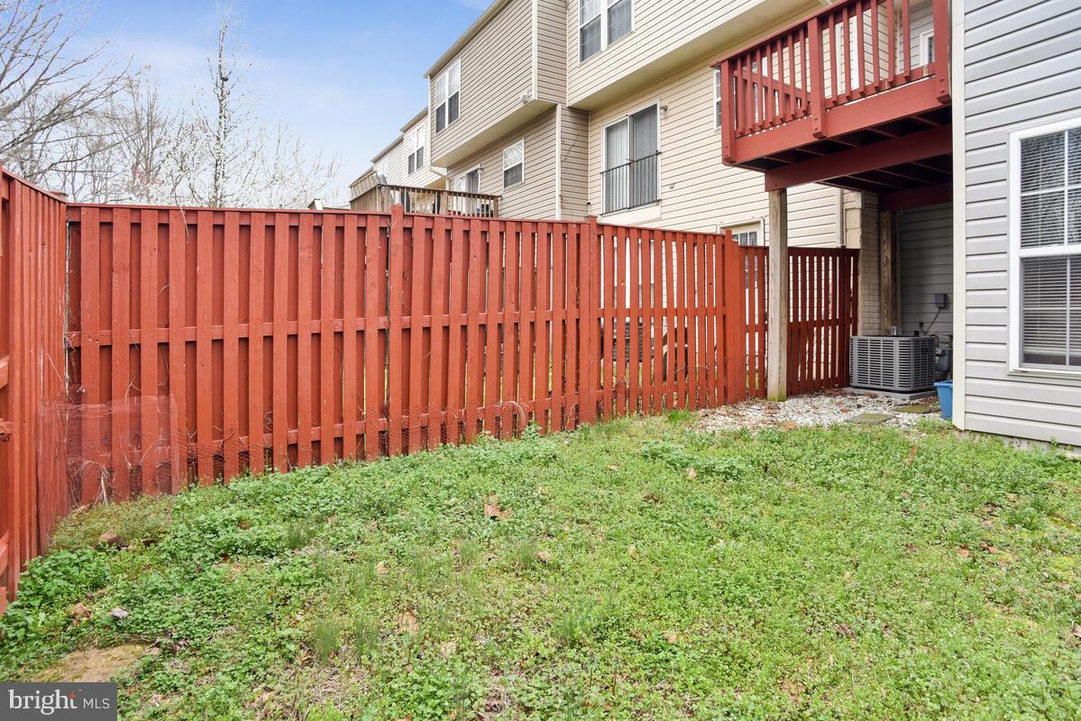 LAKEWOOD ESTATES - Residential