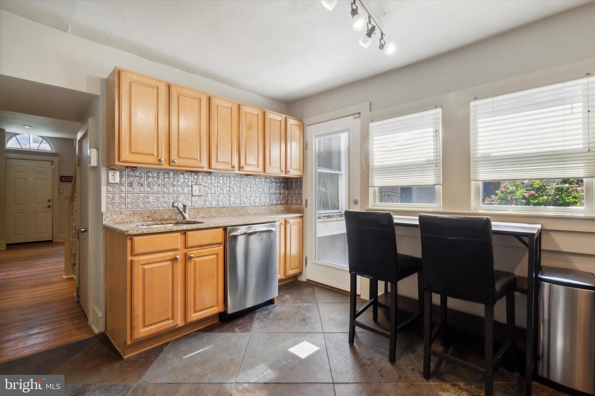 RITTENHOUSE SQUARE - Residential Lease