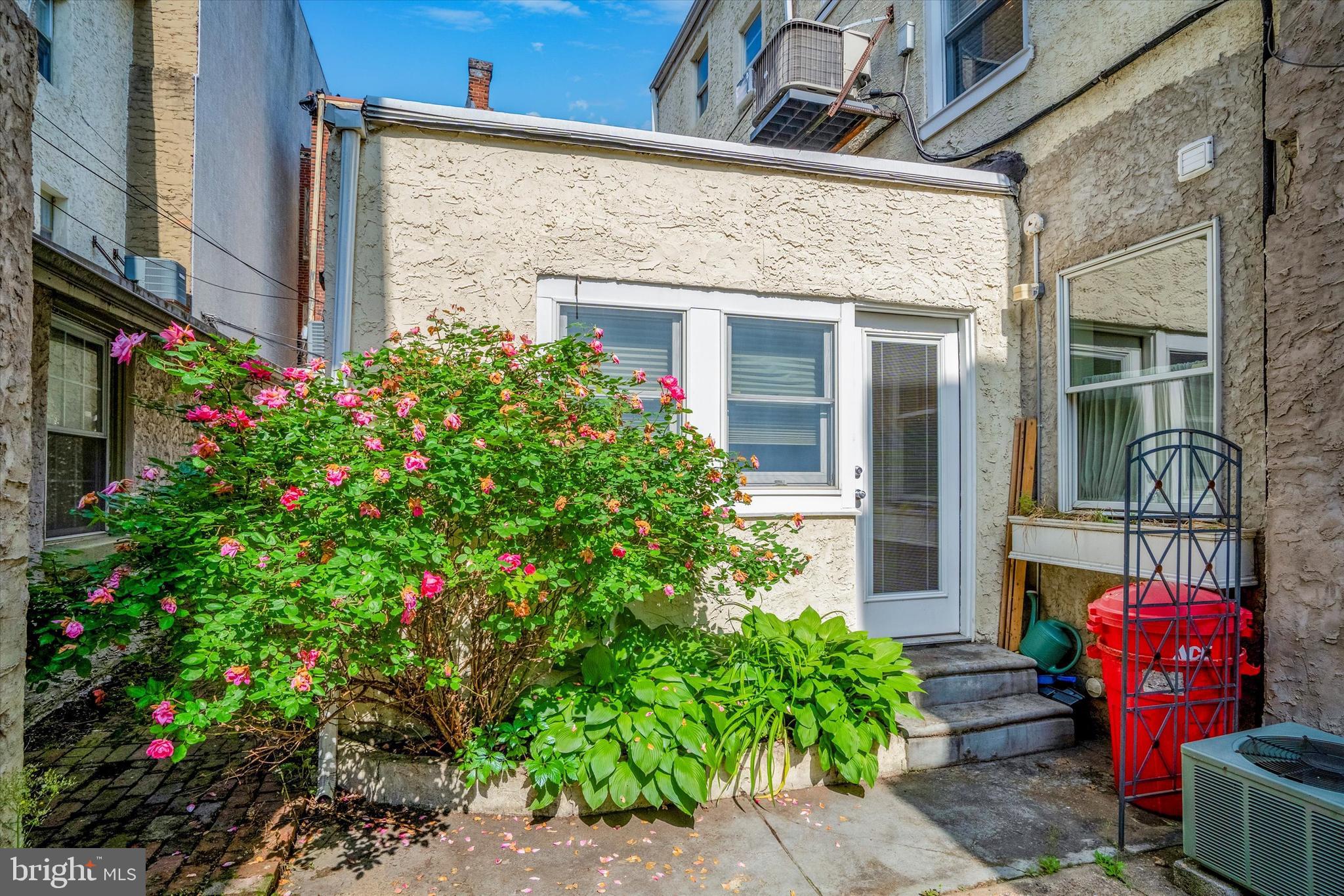 RITTENHOUSE SQUARE - Residential Lease