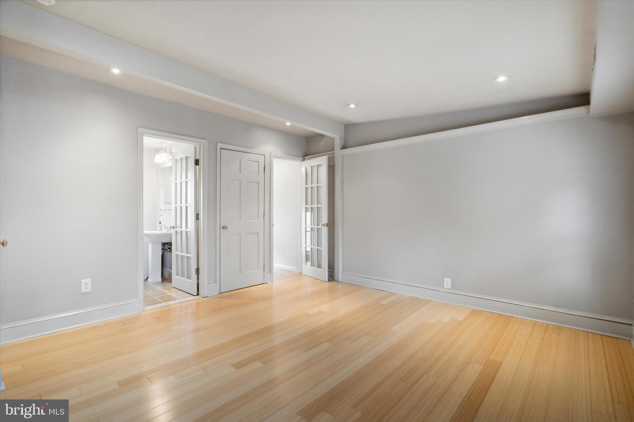 RITTENHOUSE SQUARE - Residential Lease