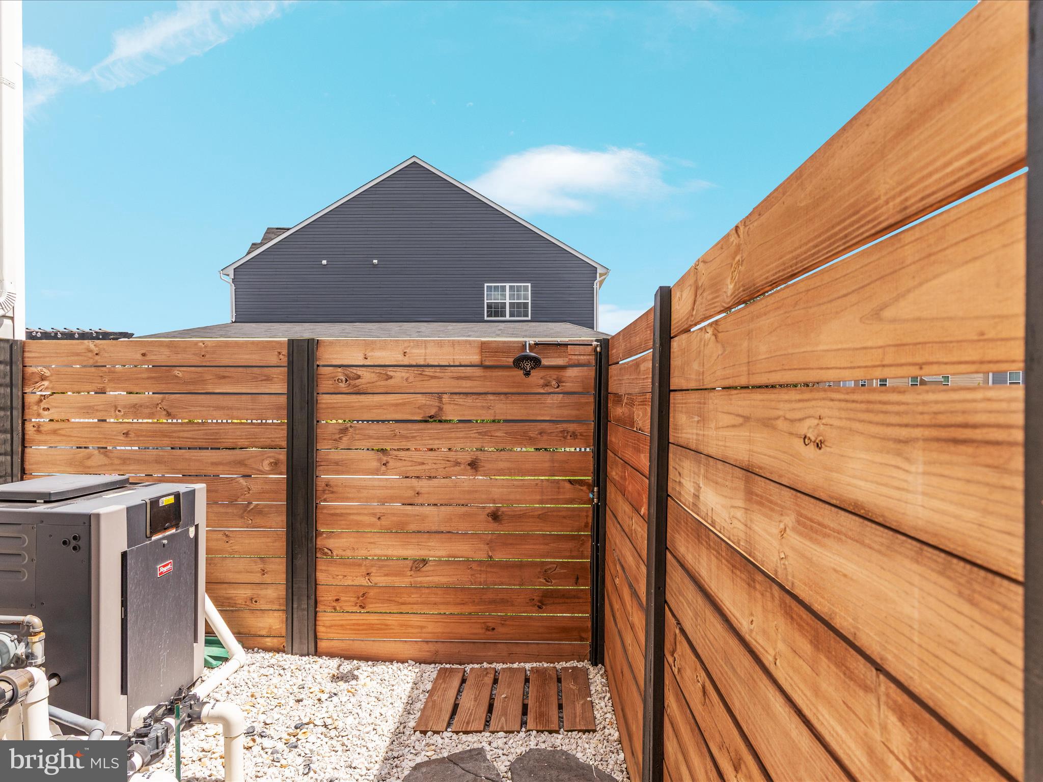 SNOWDEN BRIDGE - Residential