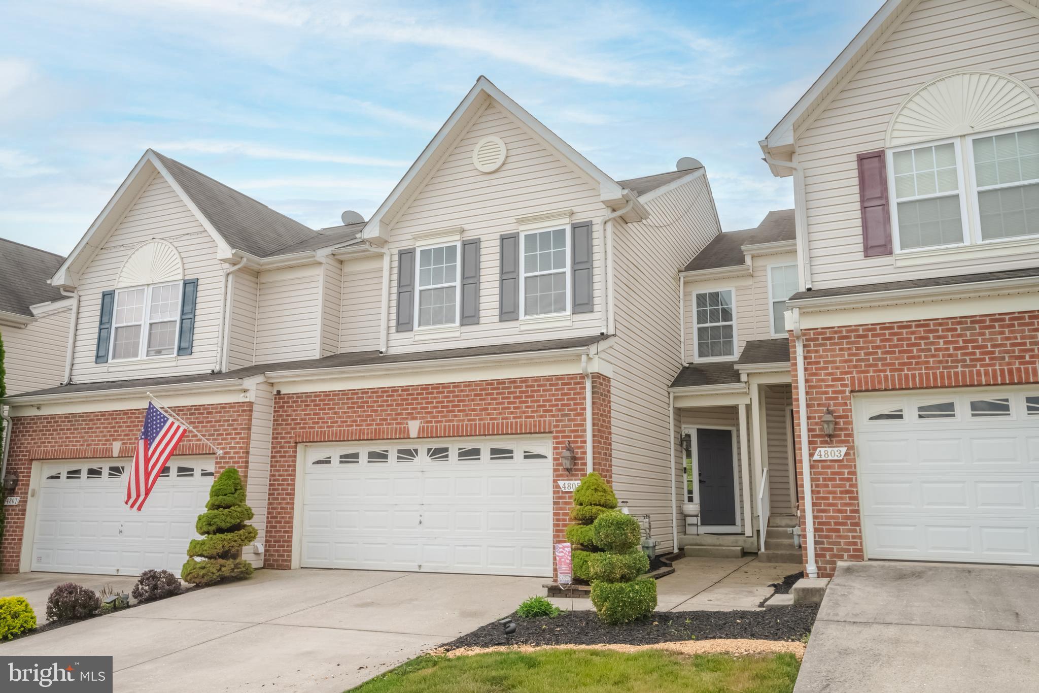 HOLLYWOODS POINT - Residential