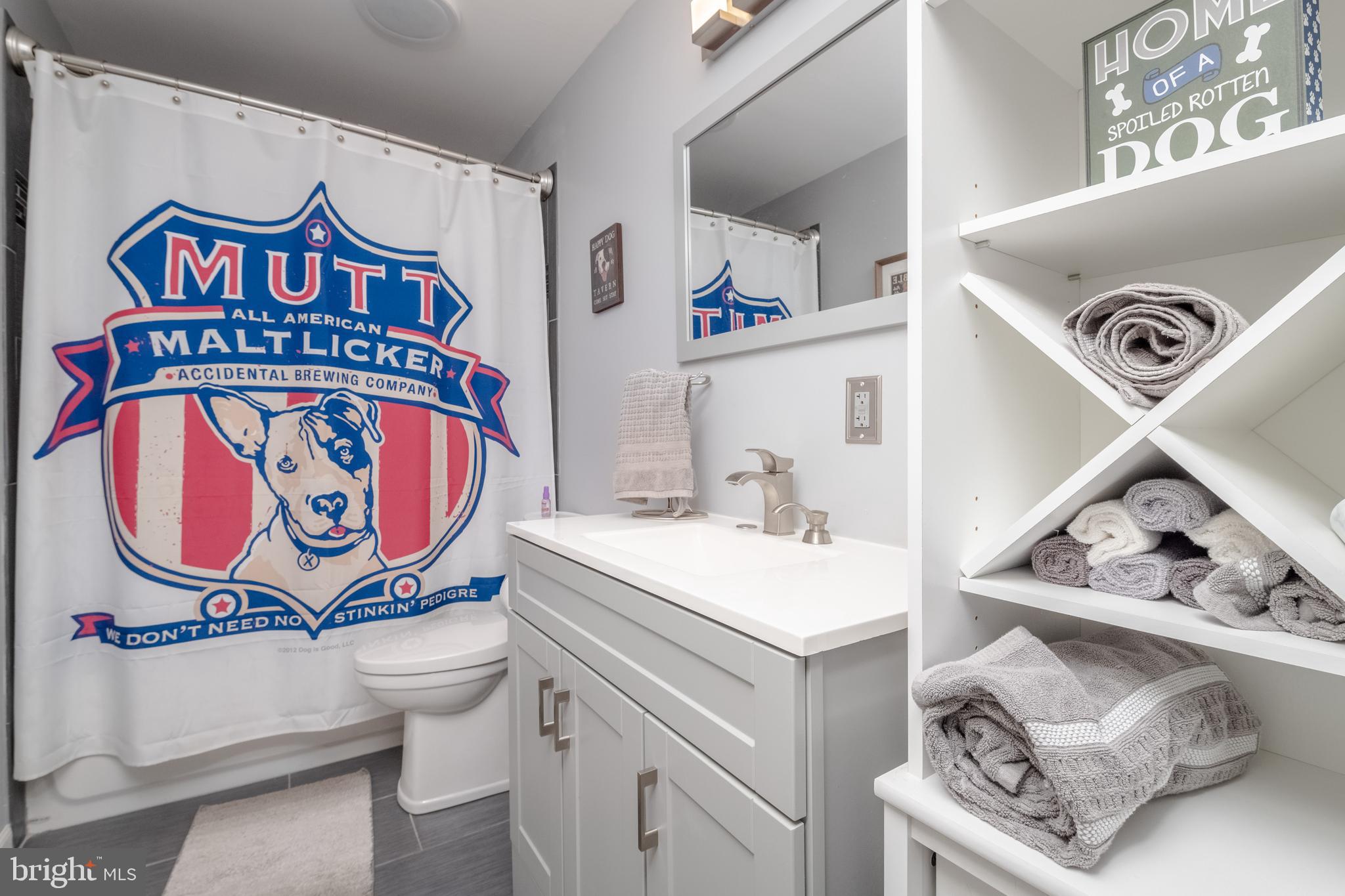 HOLLYWOODS POINT - Residential