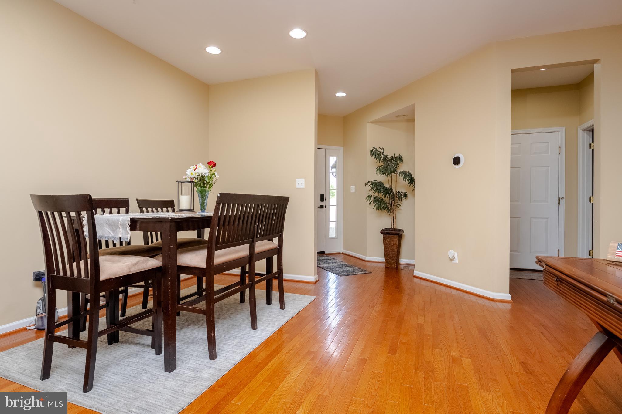 HOLLYWOODS POINT - Residential