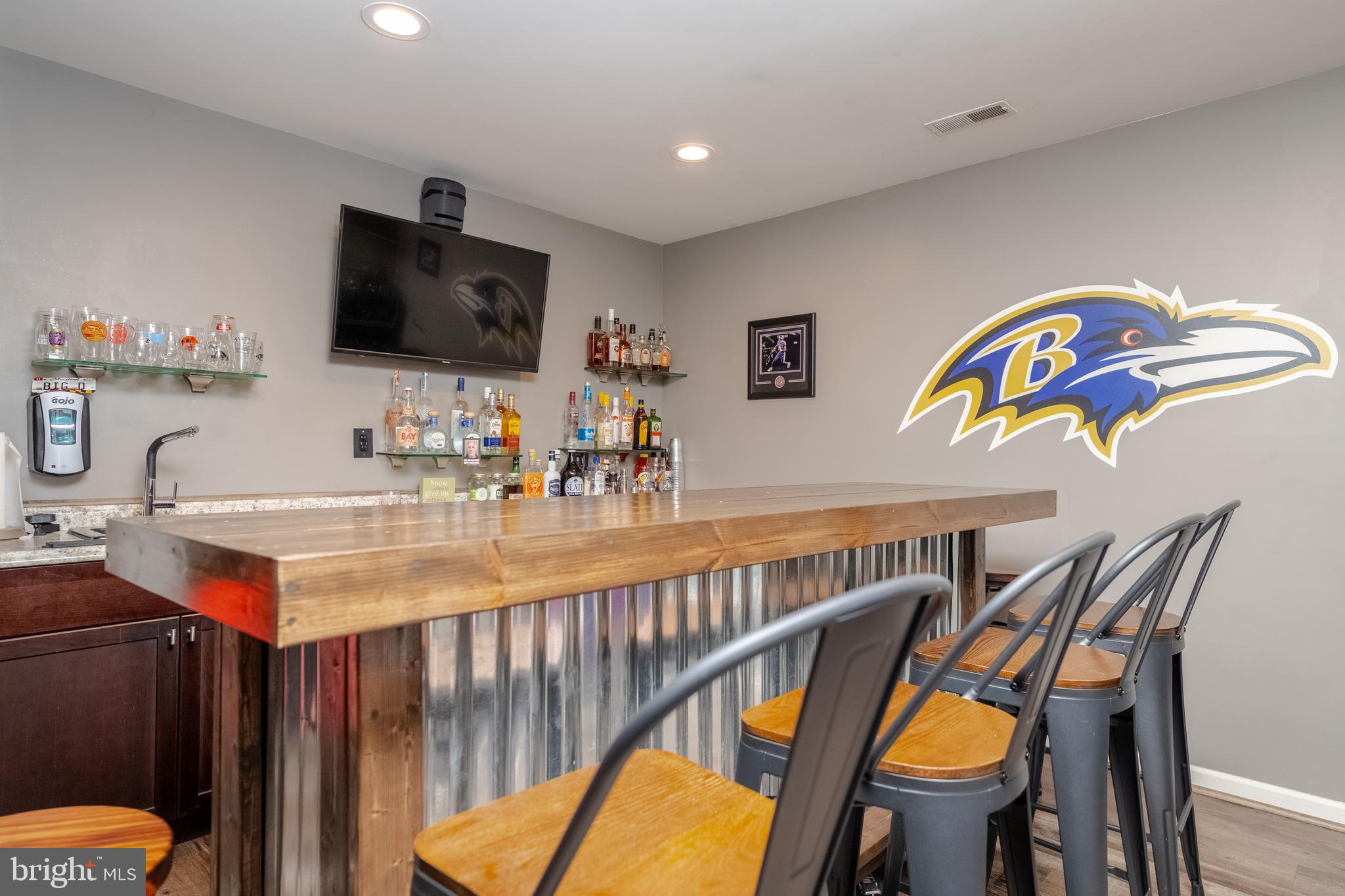 HOLLYWOODS POINT - Residential