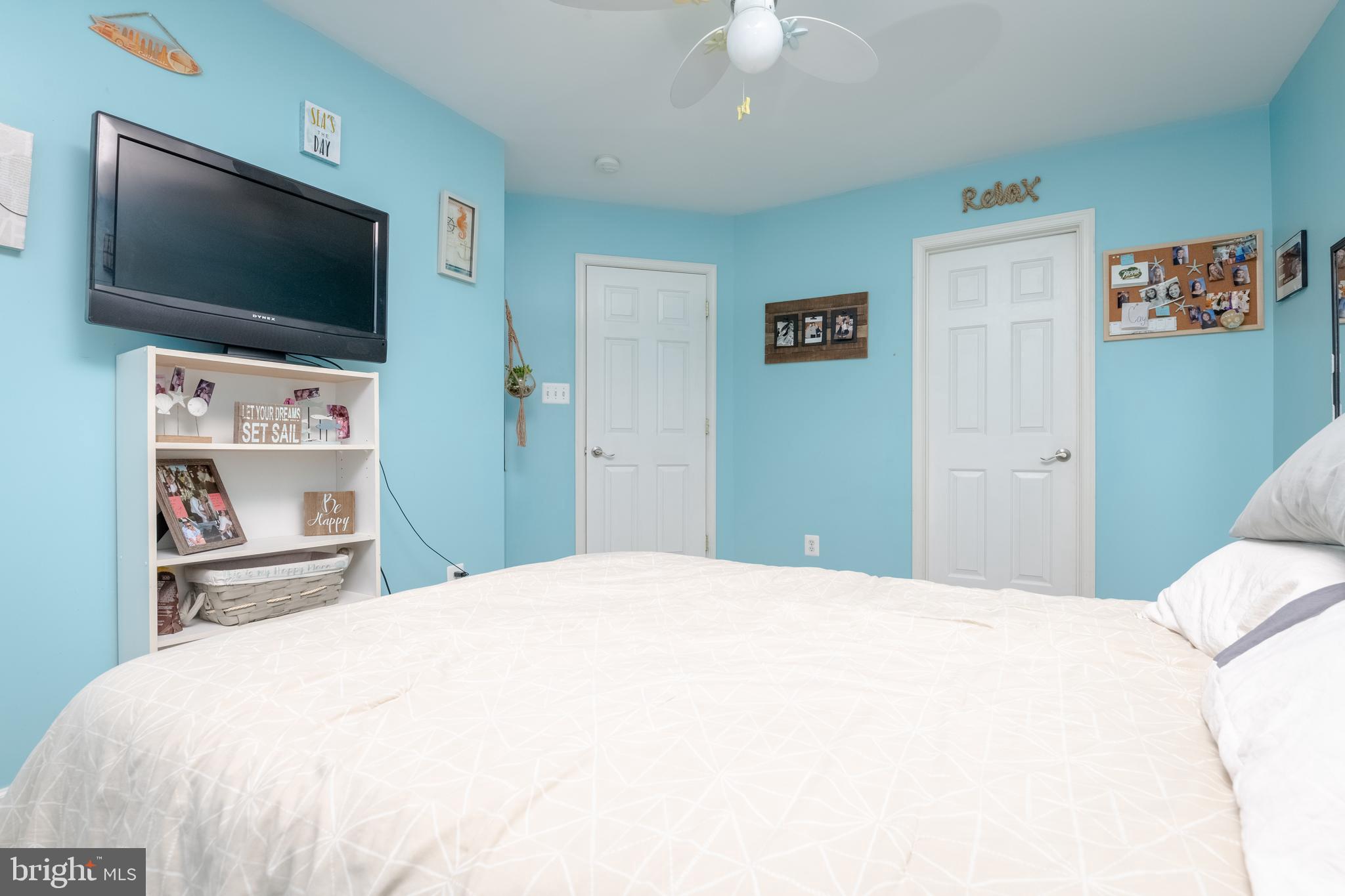 HOLLYWOODS POINT - Residential