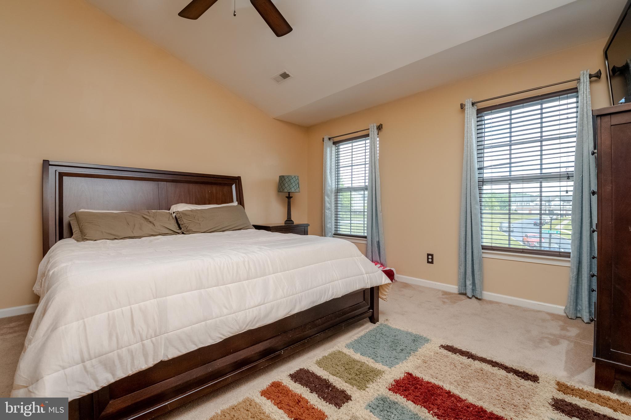 HOLLYWOODS POINT - Residential