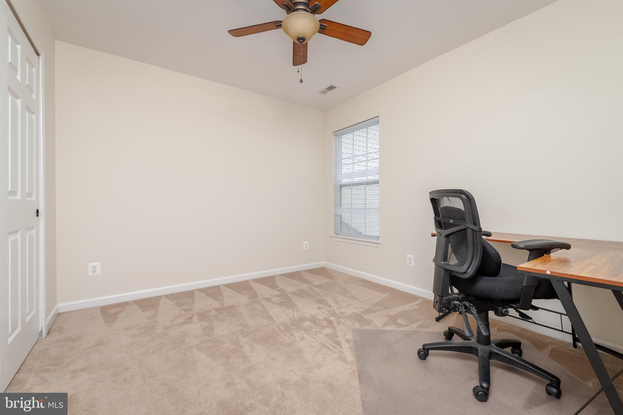 HOLLYWOODS POINT - Residential