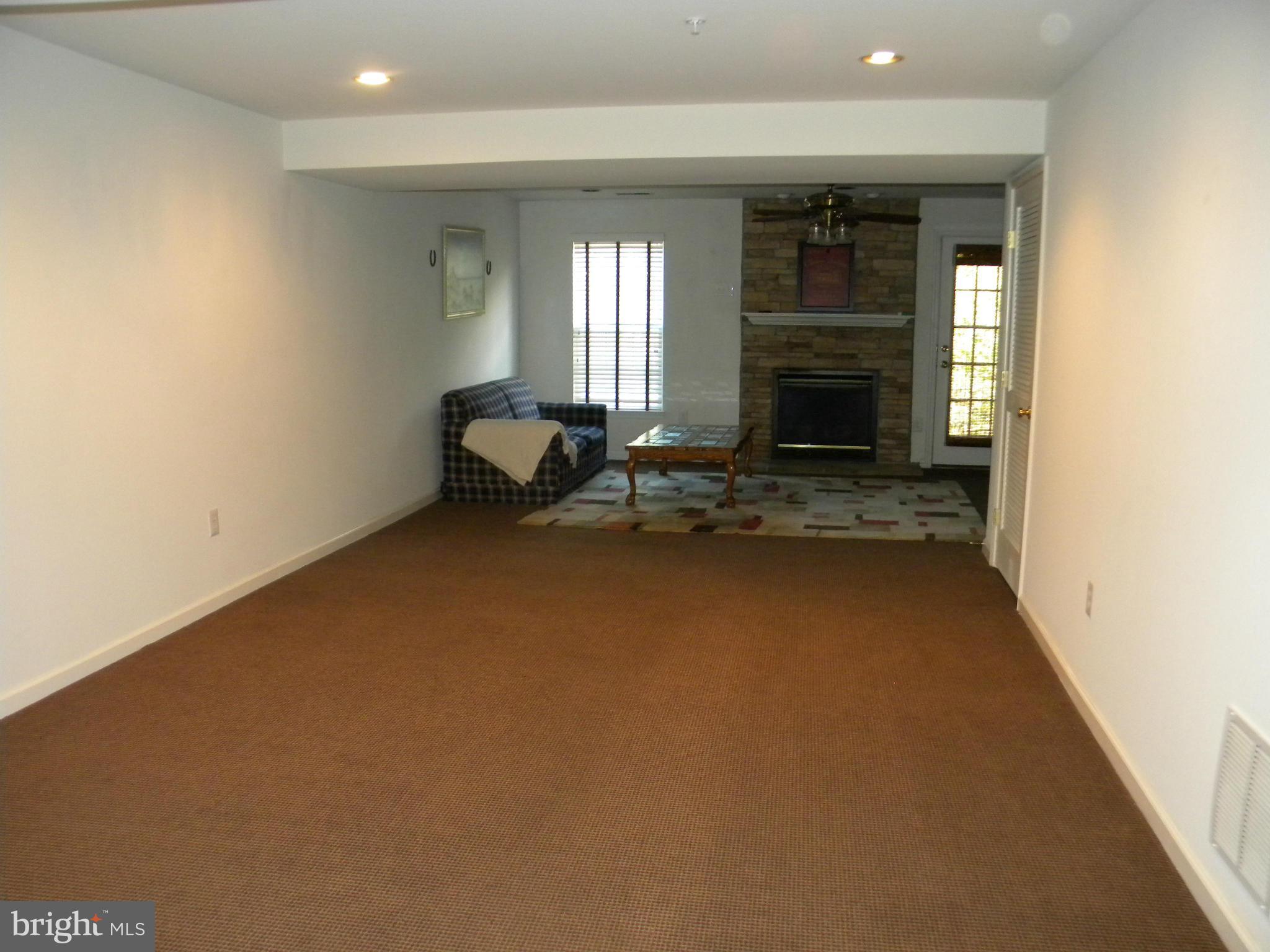 PINEY ORCHARD - Residential