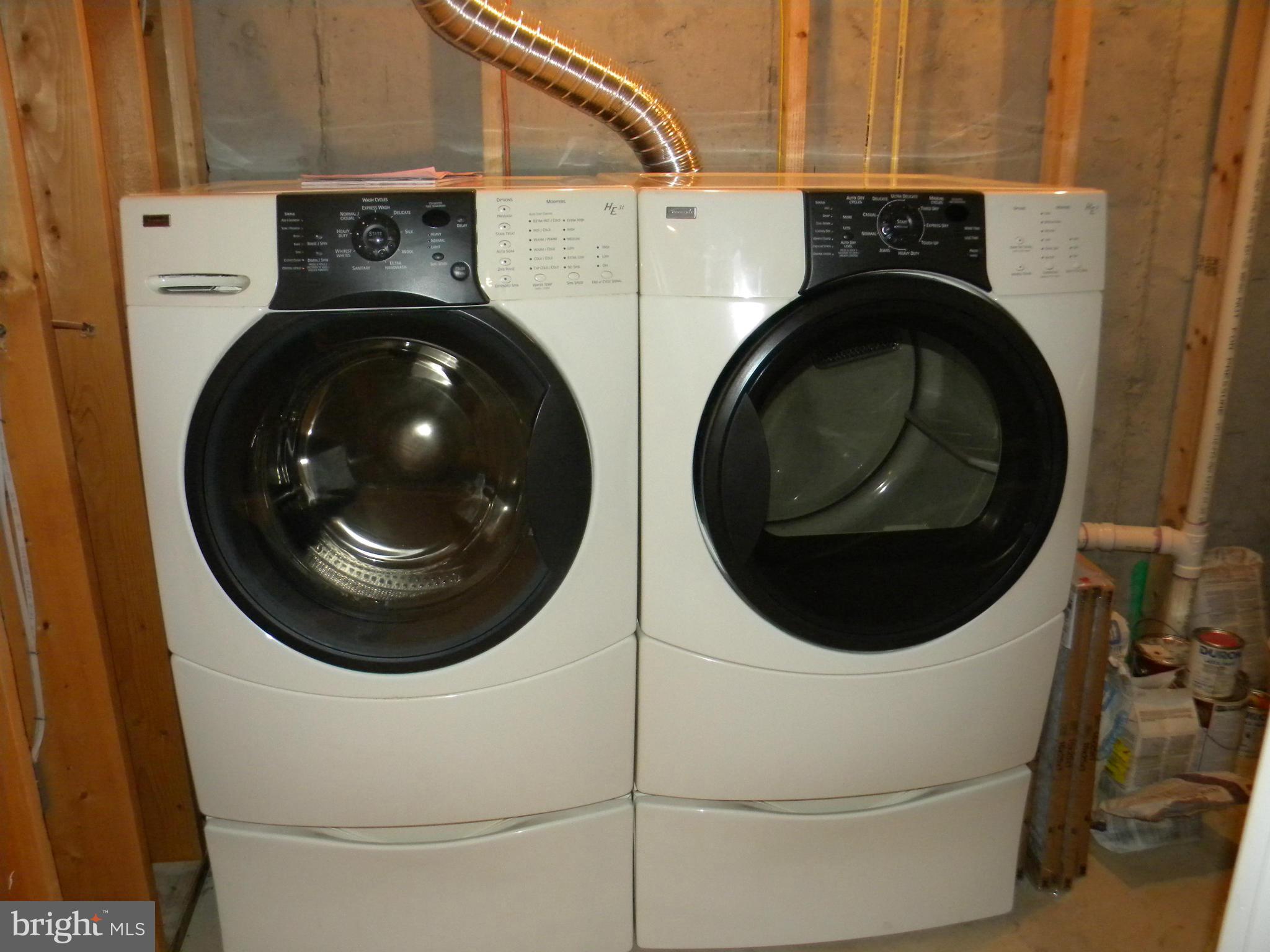 PINEY ORCHARD - Residential