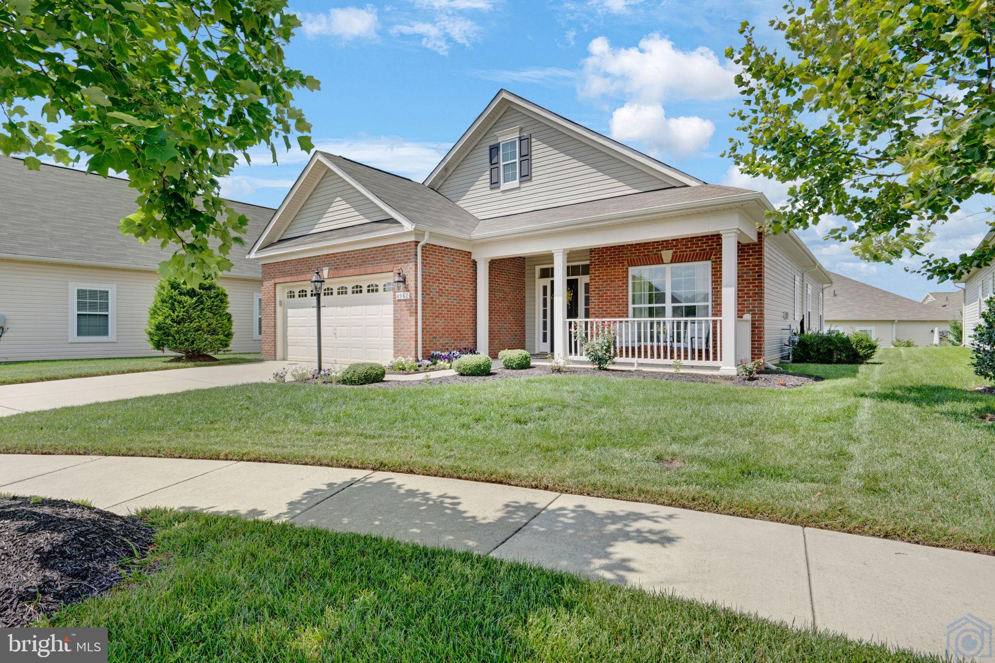 HERITAGE AT ST. CHARLES - Residential