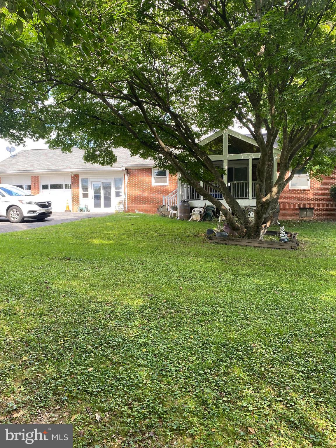 WINDSOR  MILL - Residential