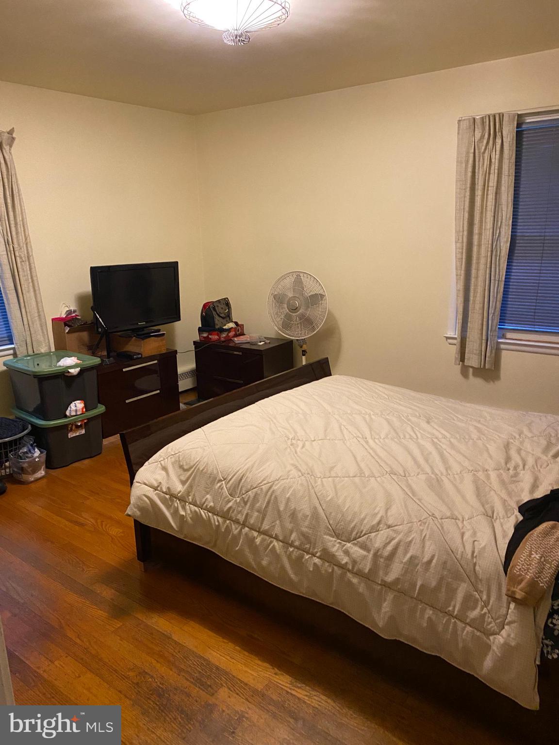 WINDSOR  MILL - Residential