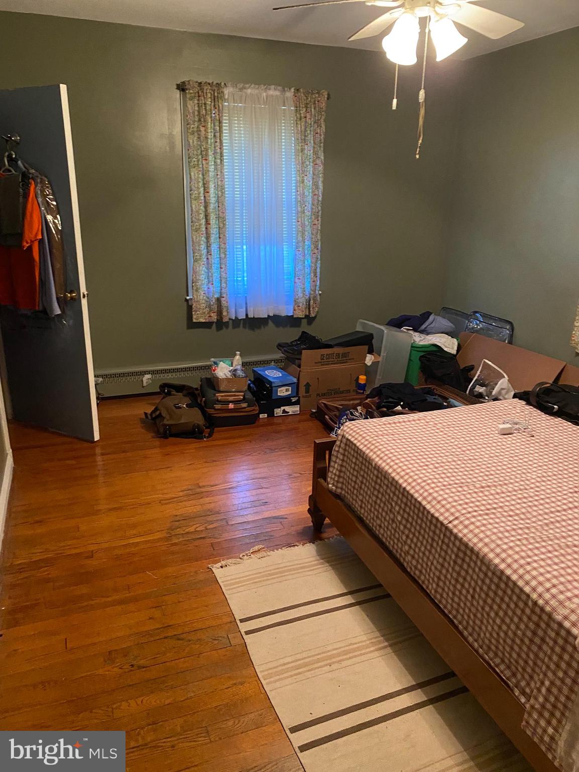 WINDSOR  MILL - Residential