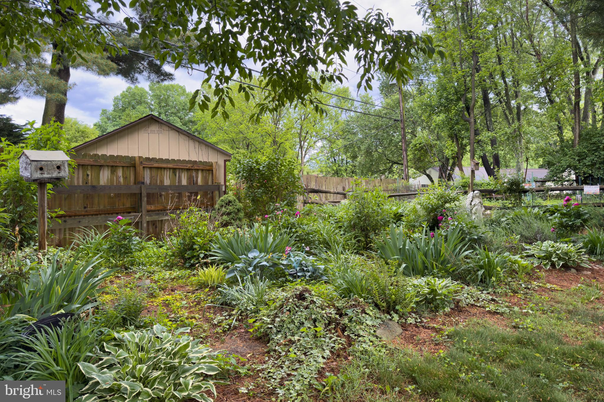 WINIFRED MANOR - Residential