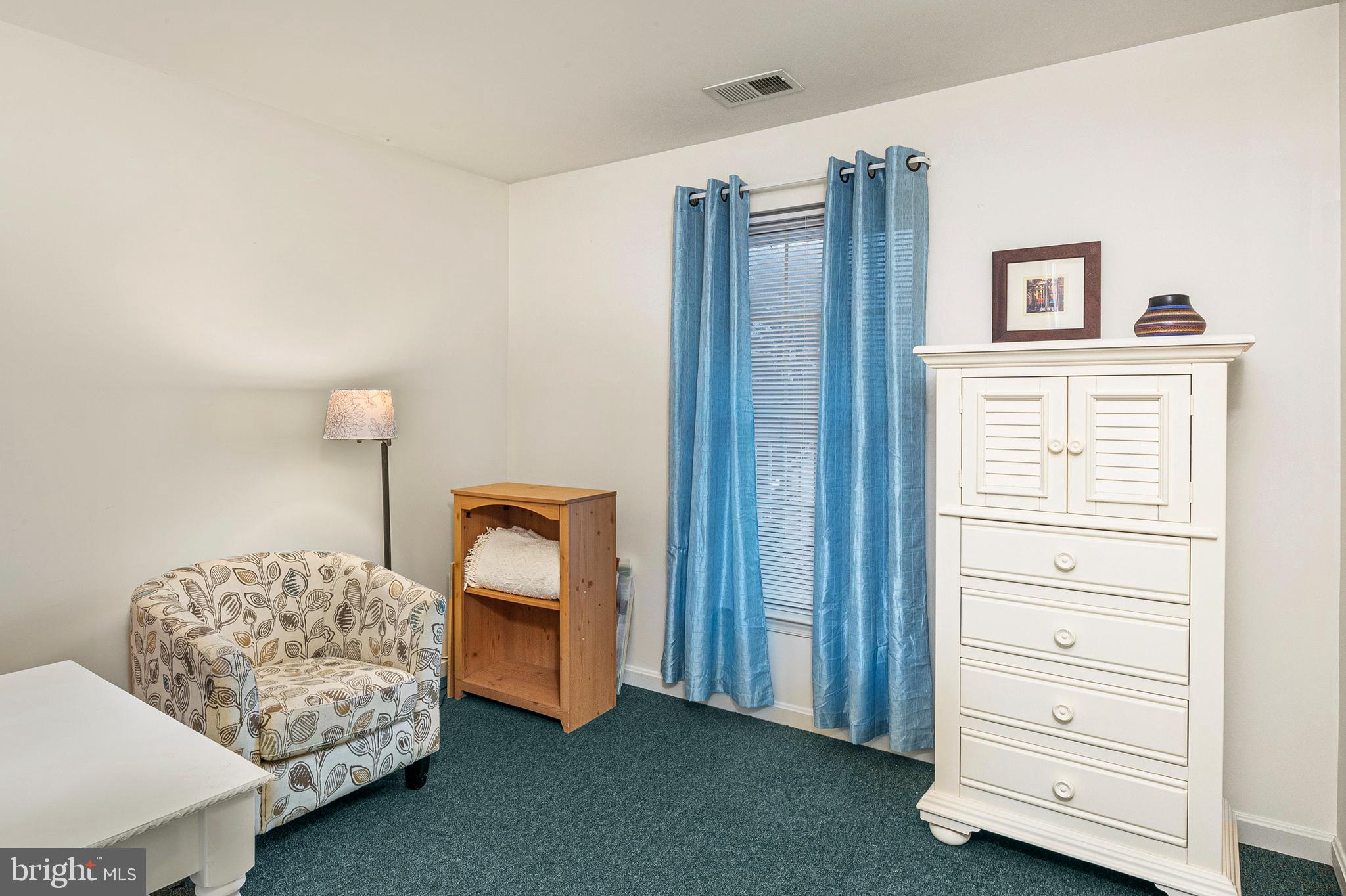 WINIFRED MANOR - Residential