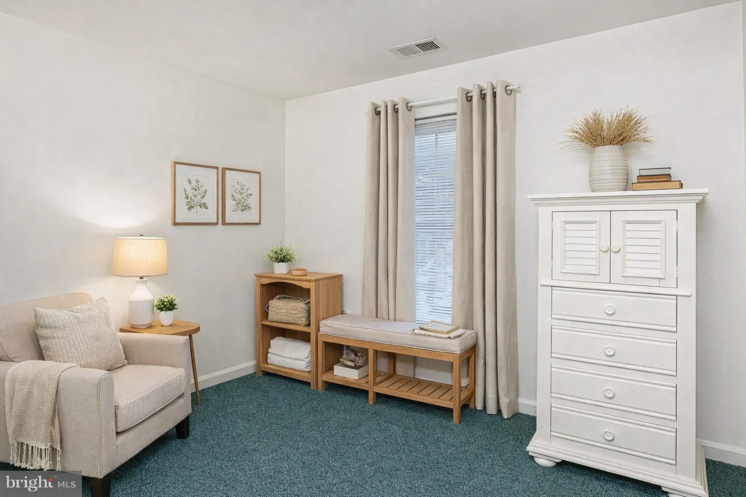 WINIFRED MANOR - Residential