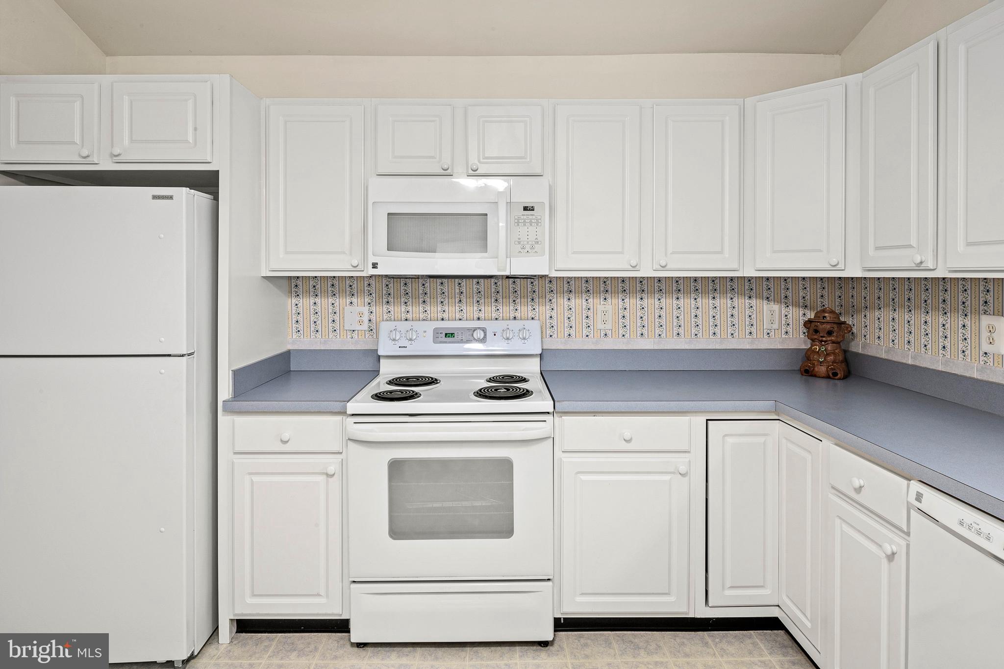 WINIFRED MANOR - Residential