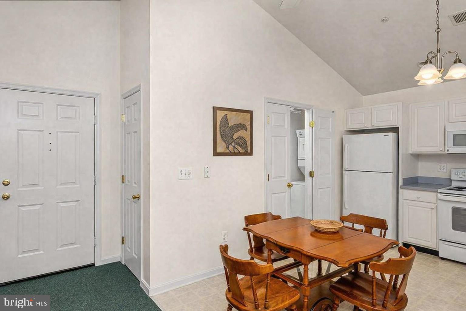 WINIFRED MANOR - Residential