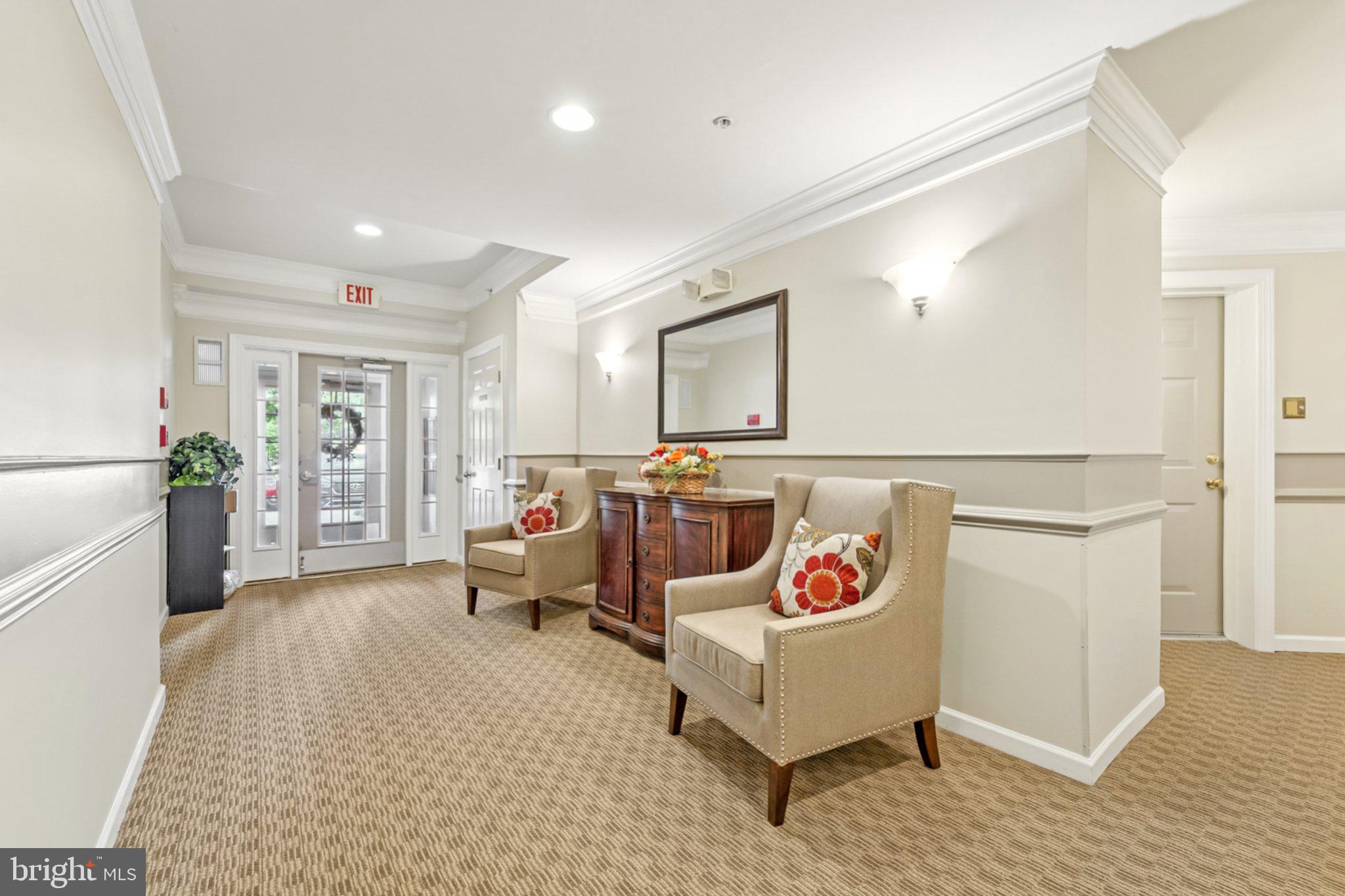 COURTYARDS AT WAVERLY WOODS EAST - Residential