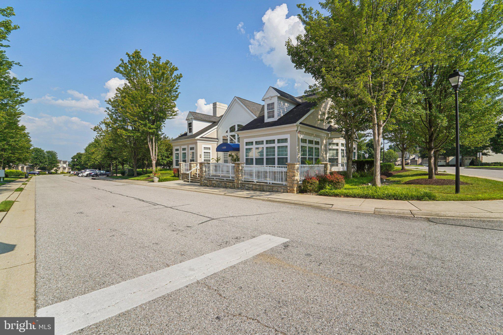COURTYARDS AT WAVERLY WOODS EAST - Residential