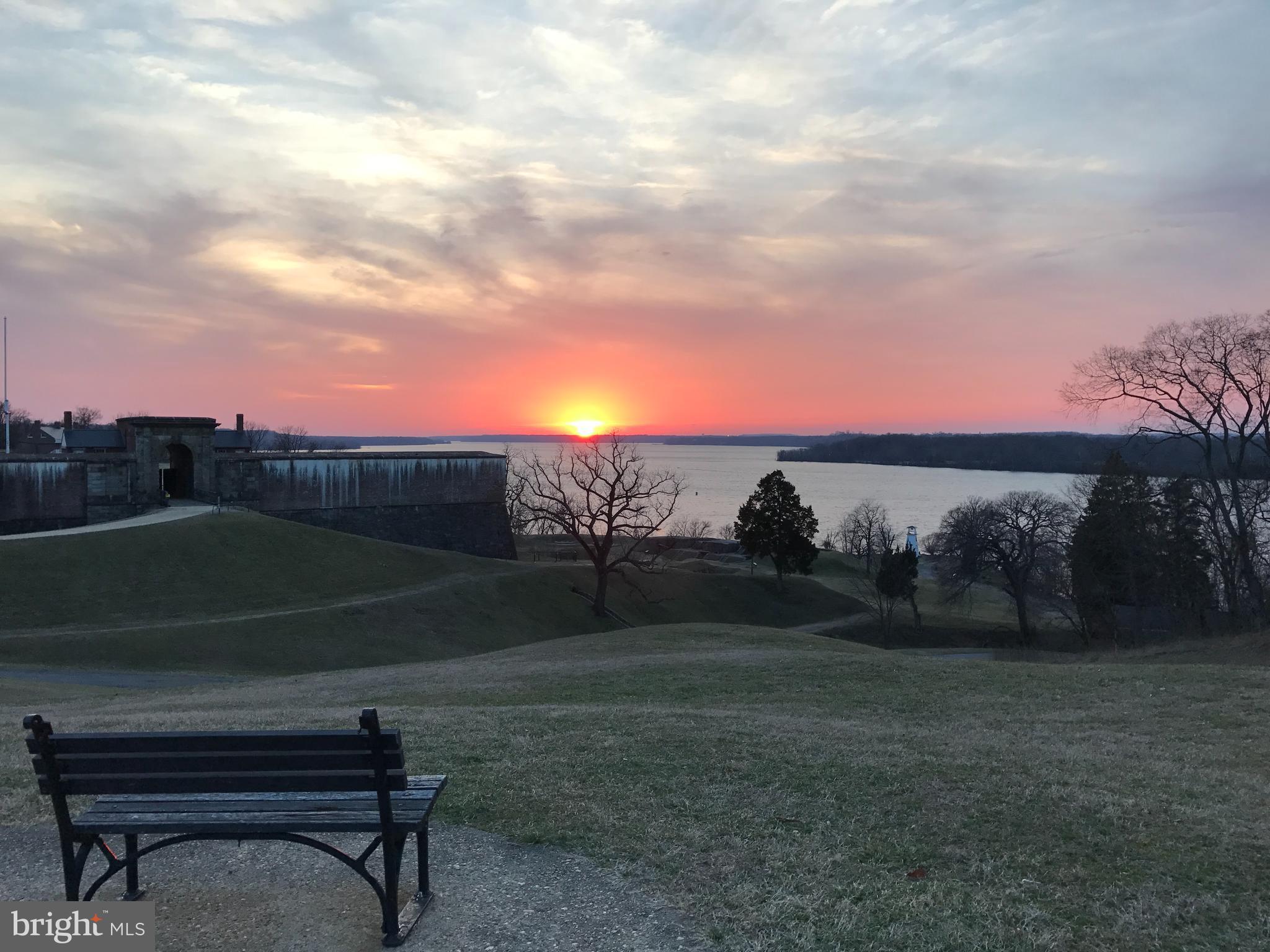 BATTERSEA ON THE BAY - Residential