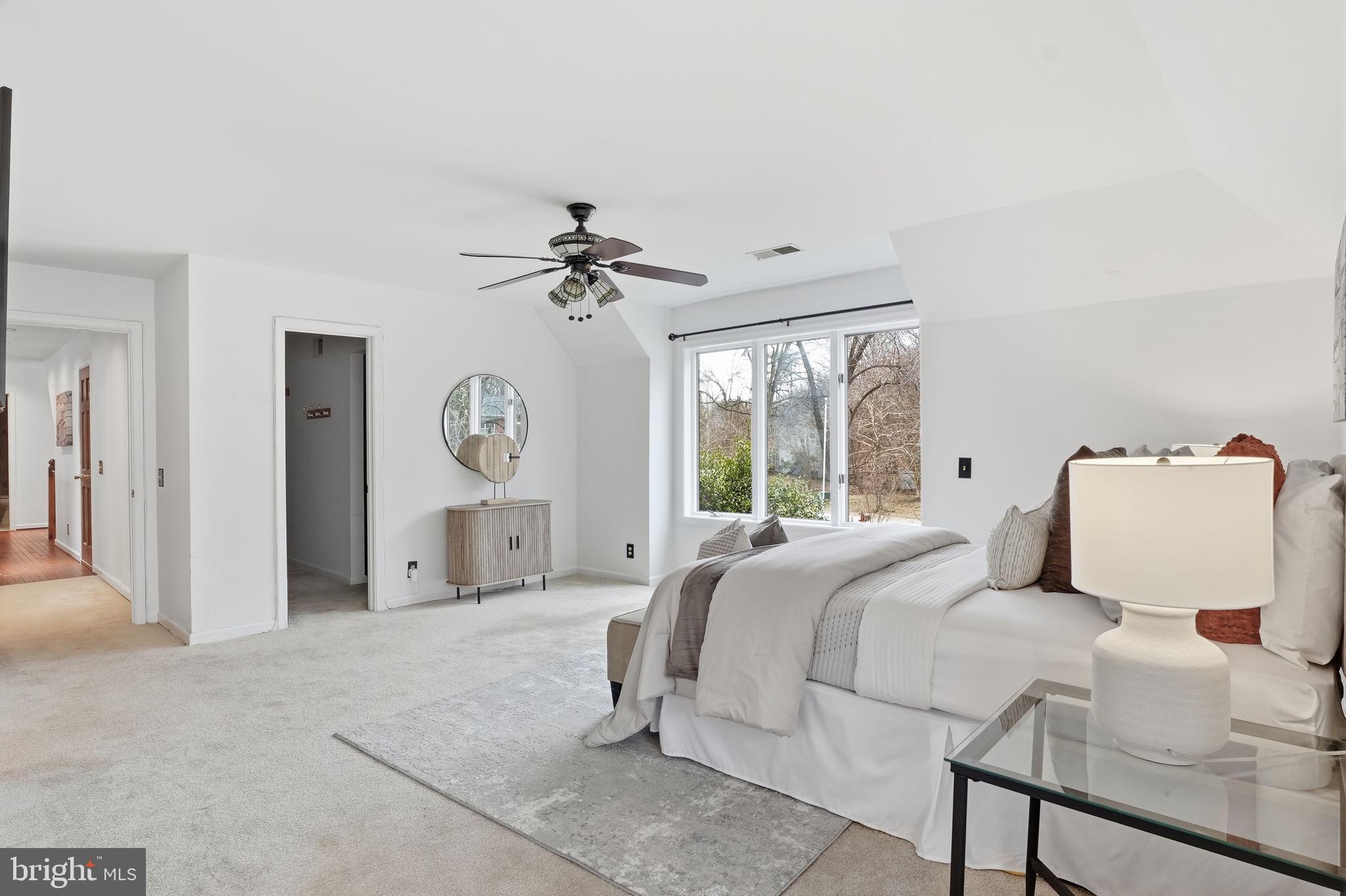 BATTERSEA ON THE BAY - Residential