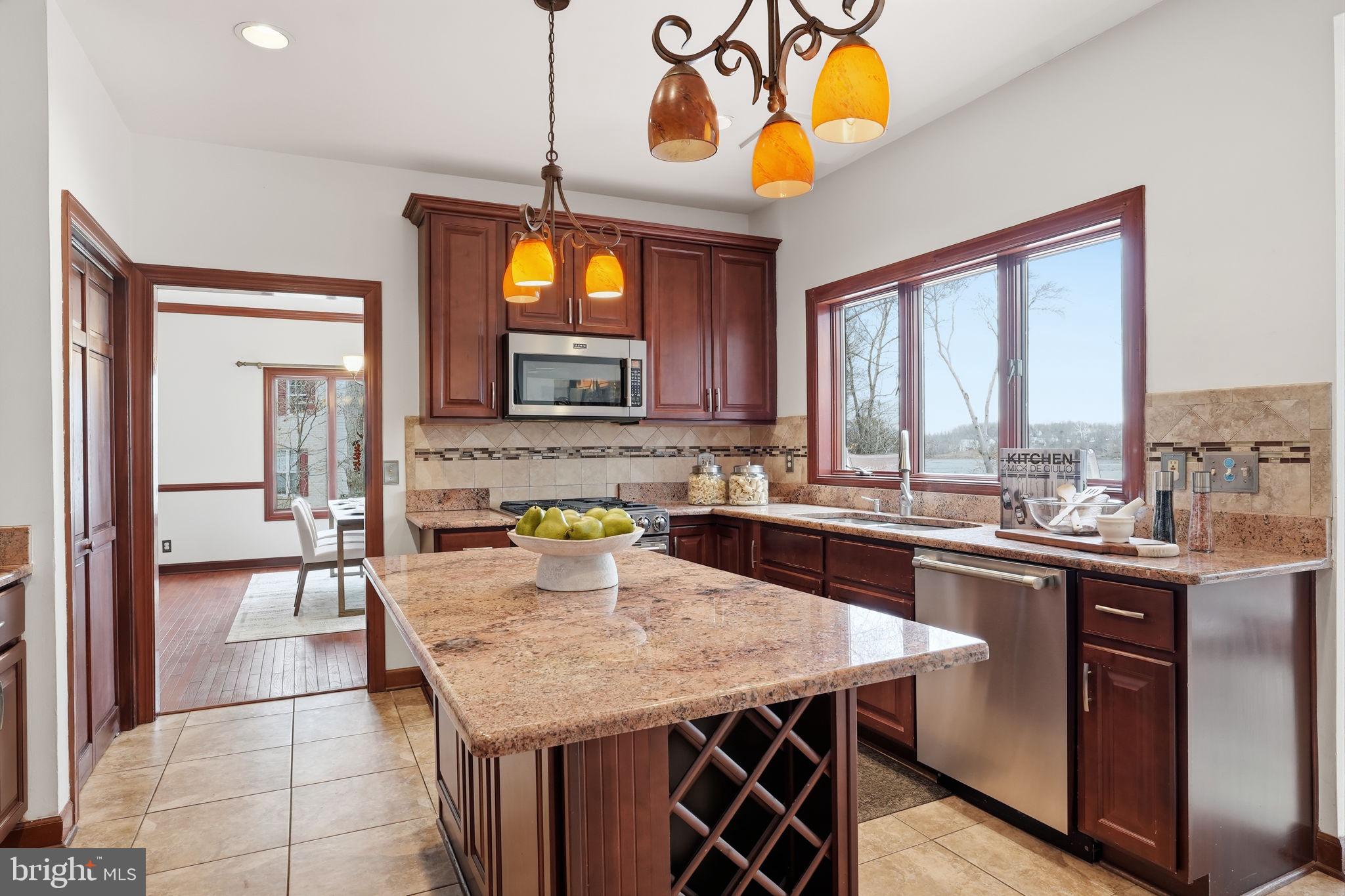 BATTERSEA ON THE BAY - Residential