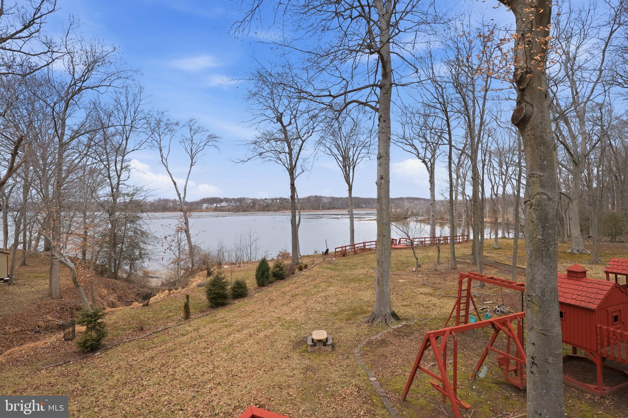 BATTERSEA ON THE BAY - Residential