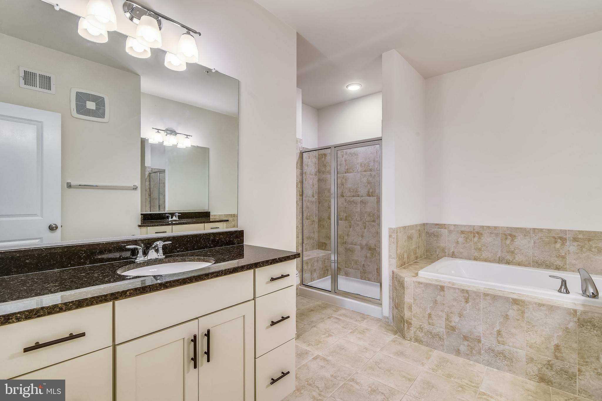 LOFTS AT VILLAGE WALK - Residential