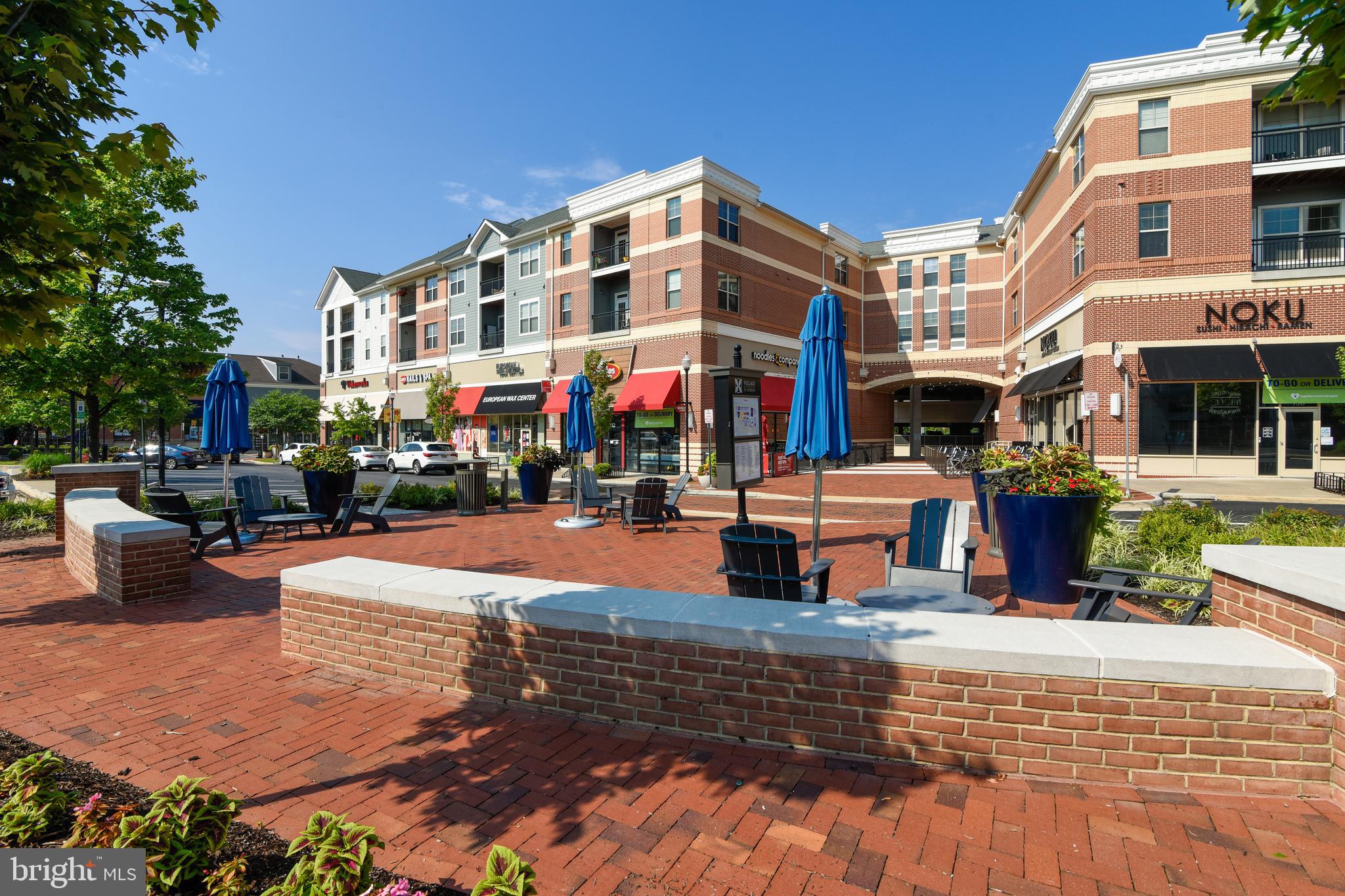 LOFTS AT VILLAGE WALK - Residential
