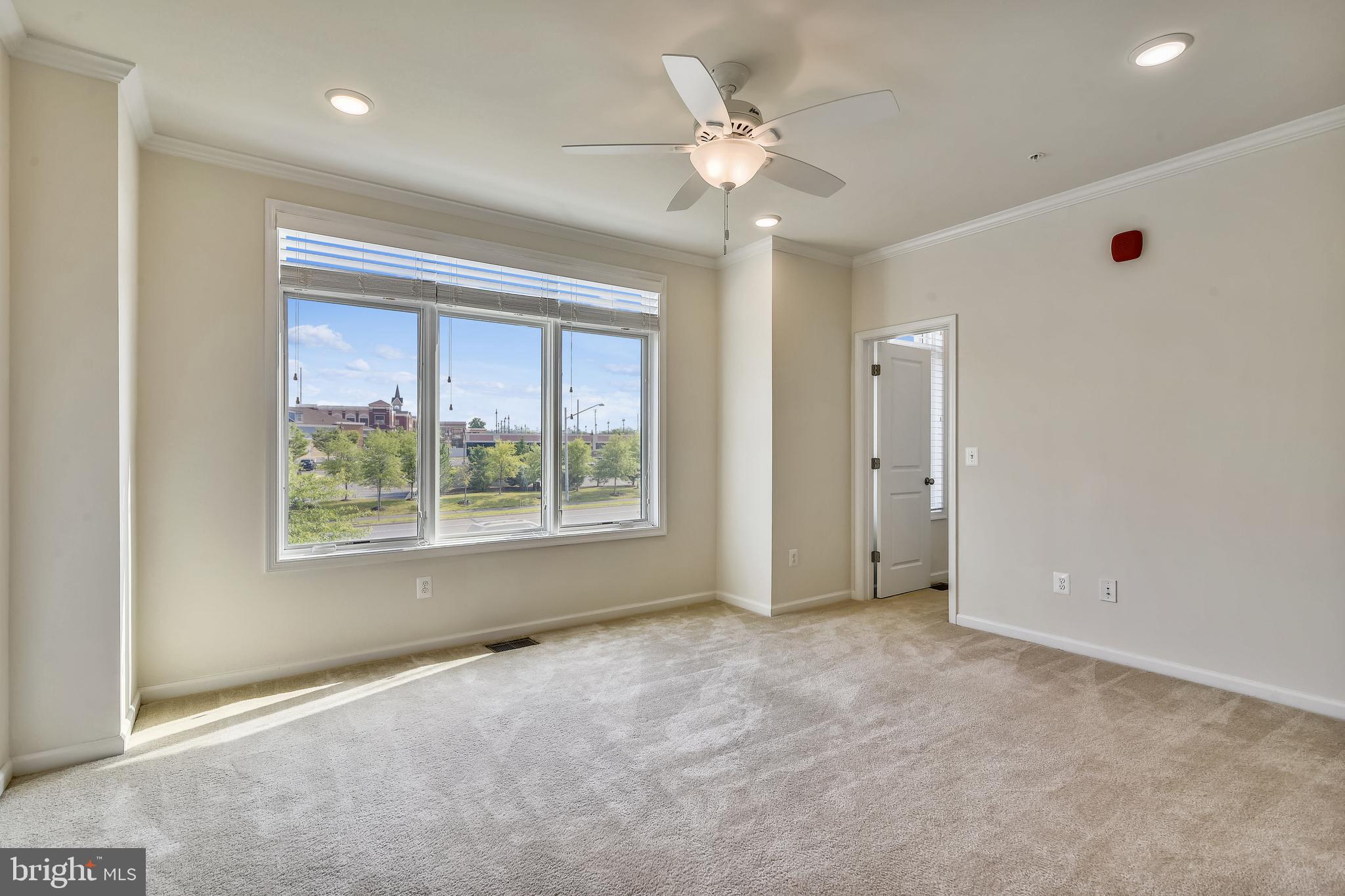 LOFTS AT VILLAGE WALK - Residential