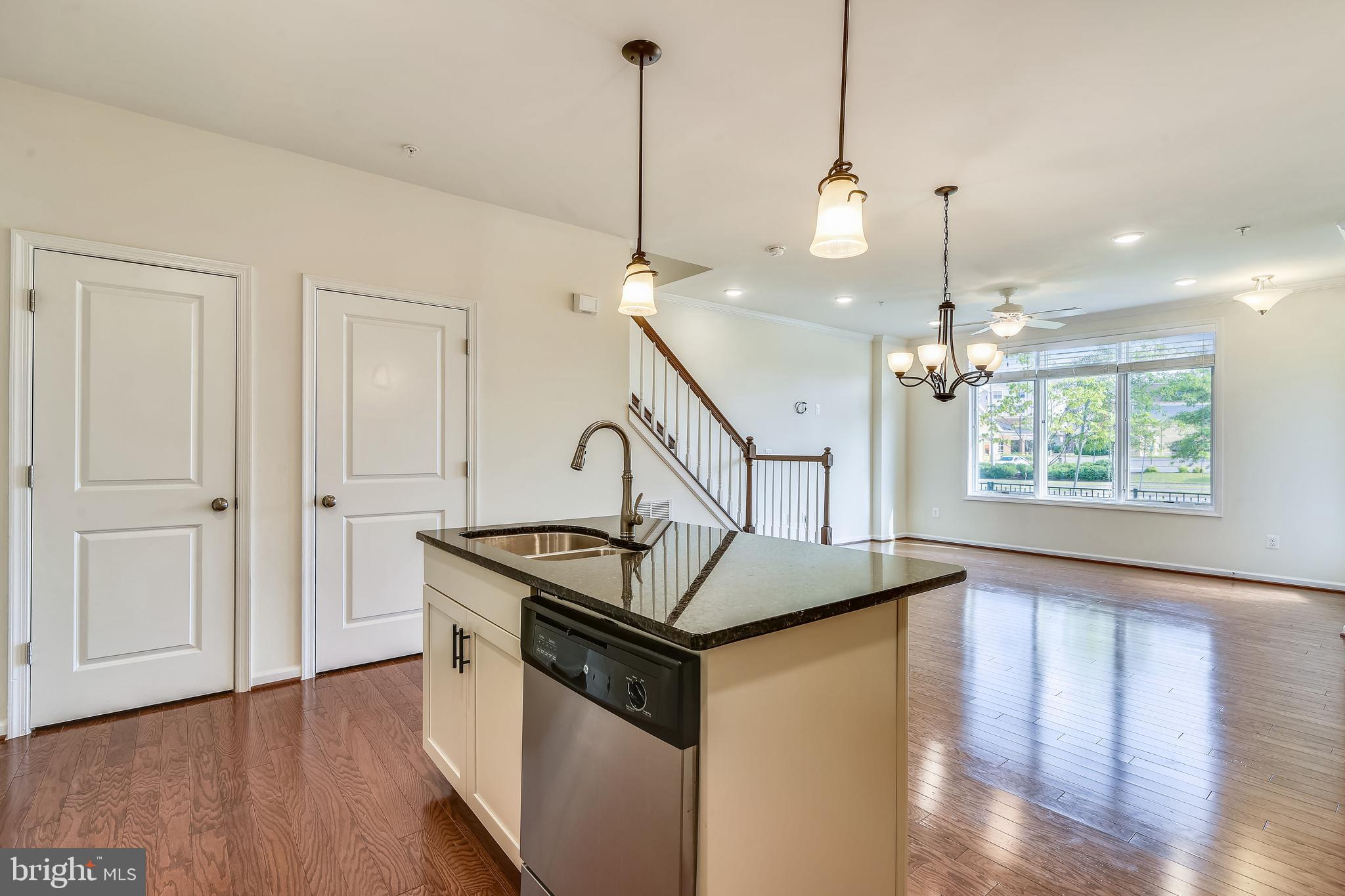 LOFTS AT VILLAGE WALK - Residential