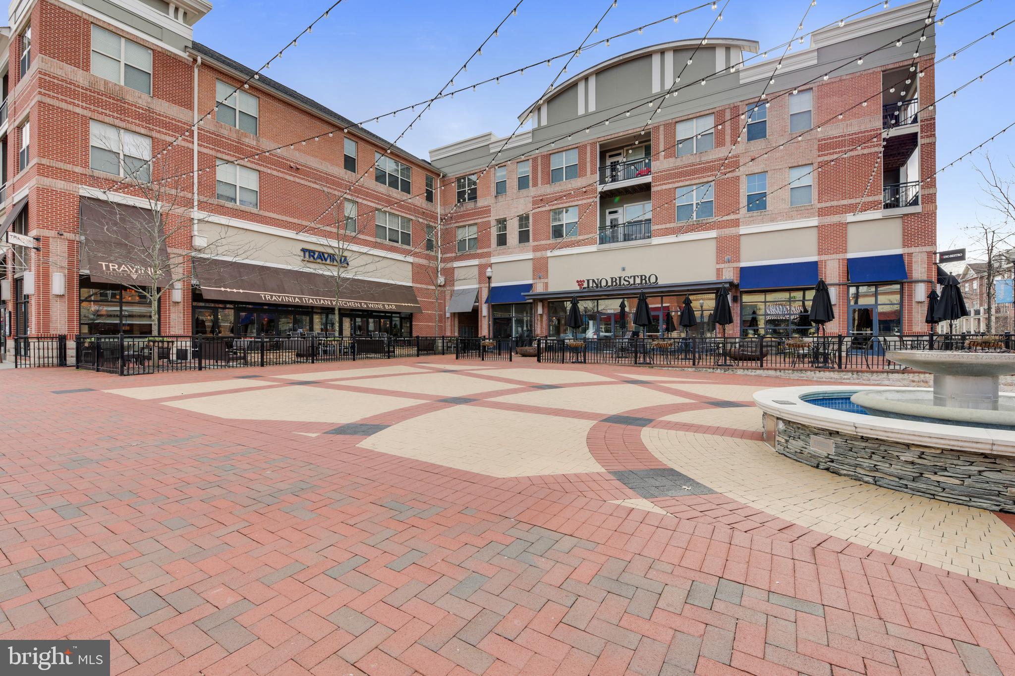 LOFTS AT VILLAGE WALK - Residential