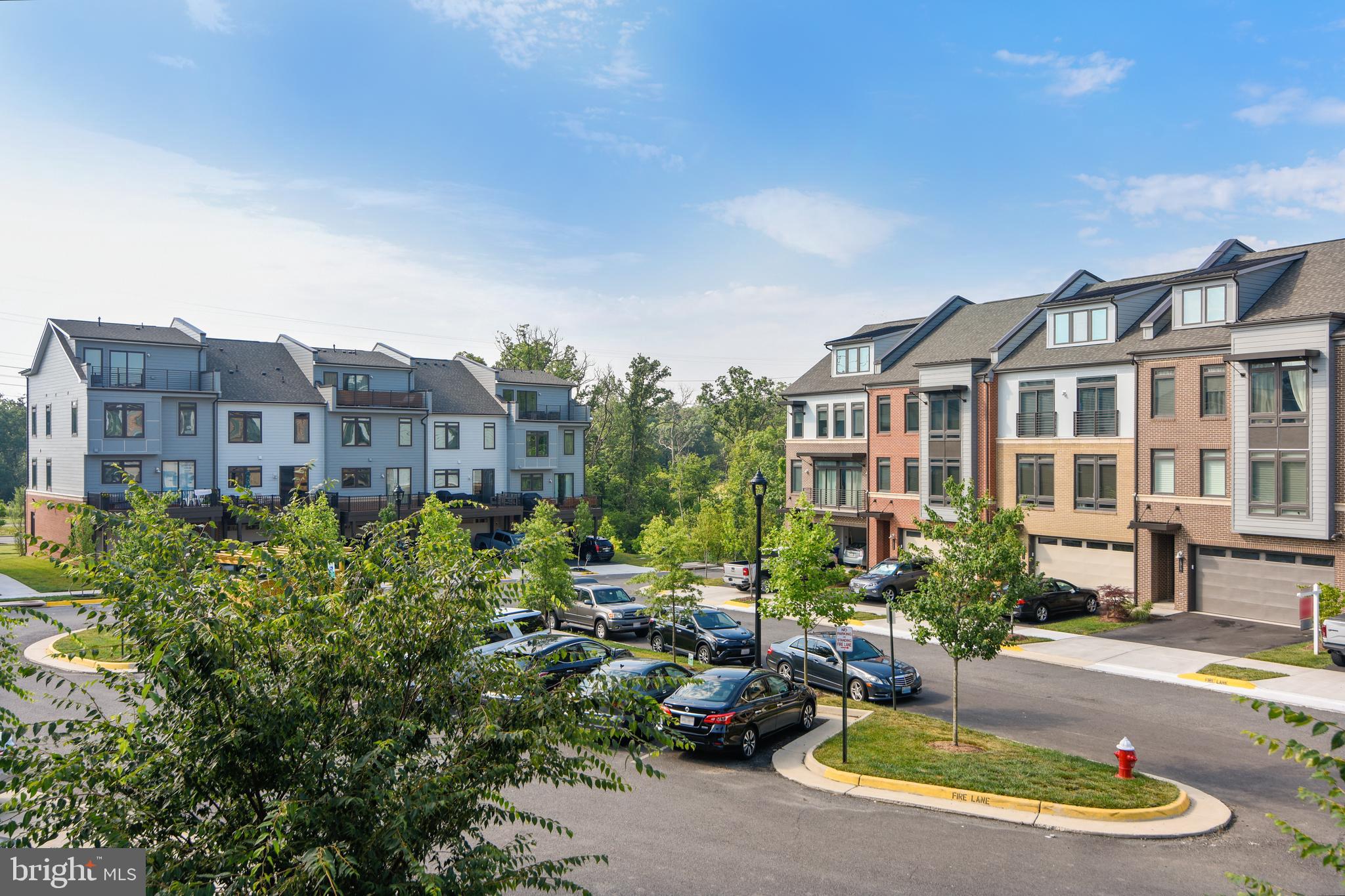 LOFTS AT VILLAGE WALK - Residential