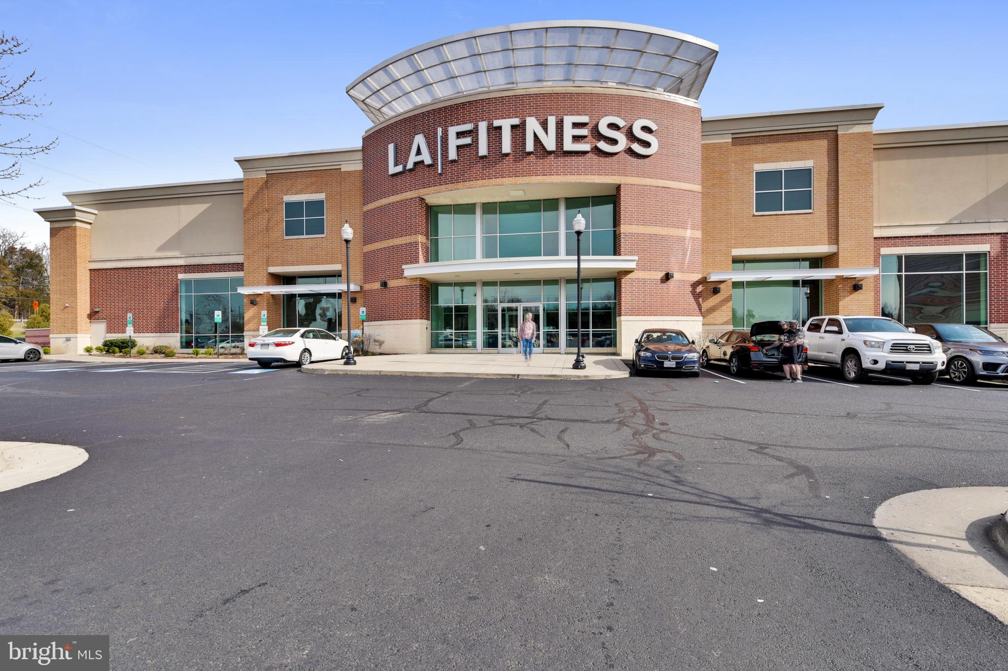 LOFTS AT VILLAGE WALK - Residential