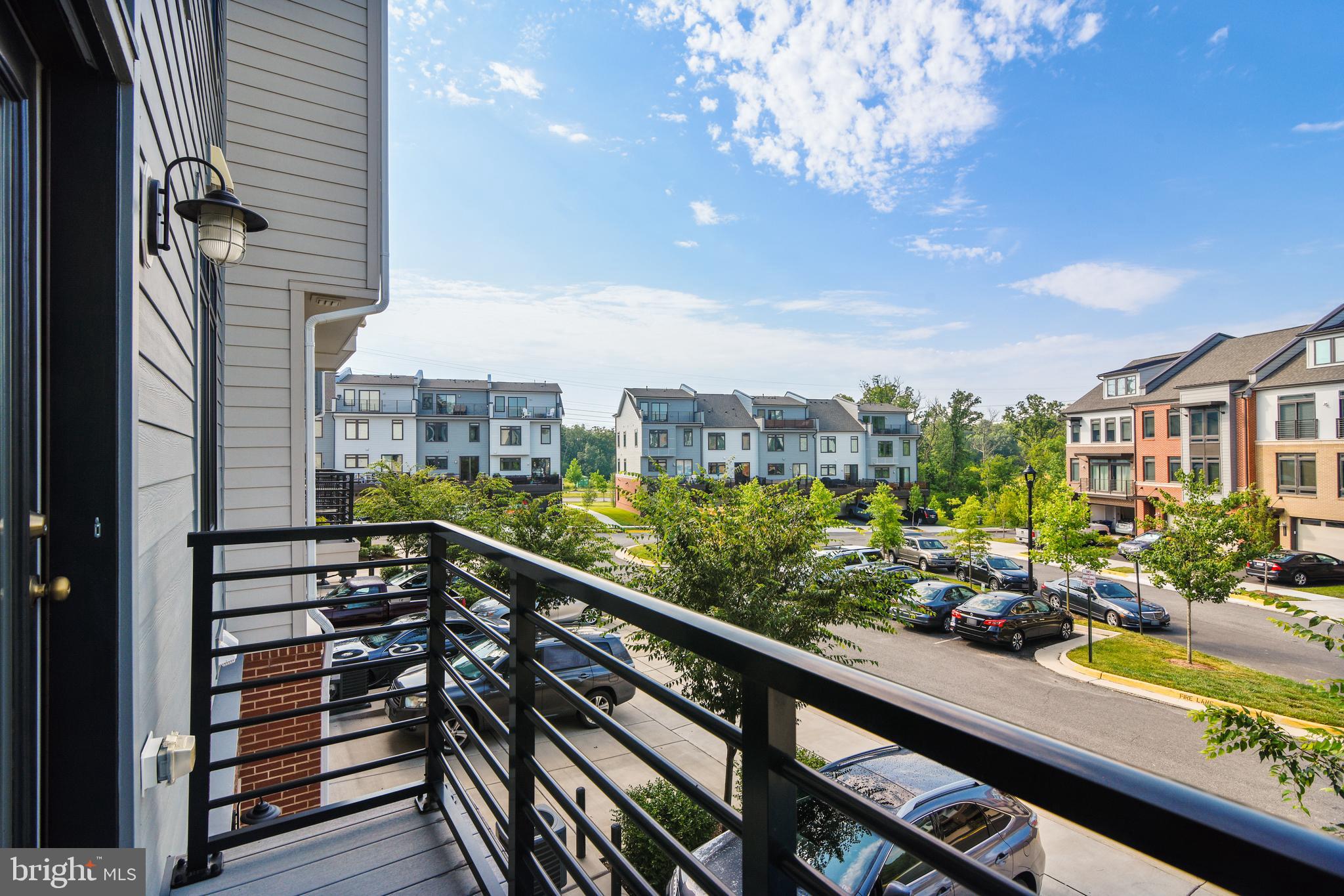 LOFTS AT VILLAGE WALK - Residential