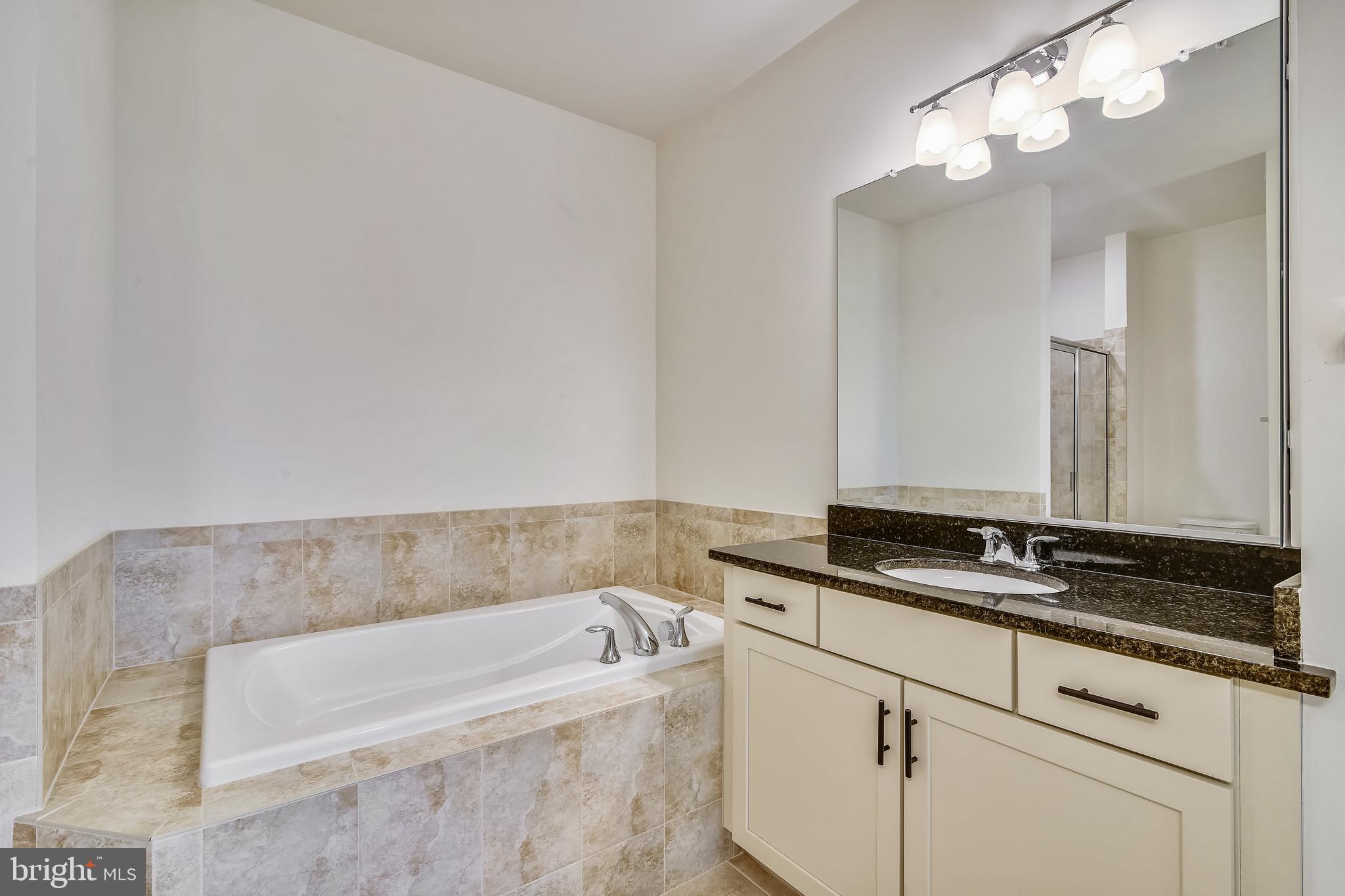 LOFTS AT VILLAGE WALK - Residential