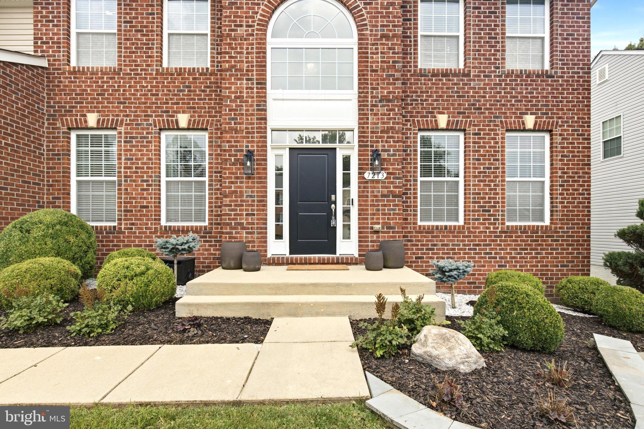 7213 AUTUMN BLAZE COURT