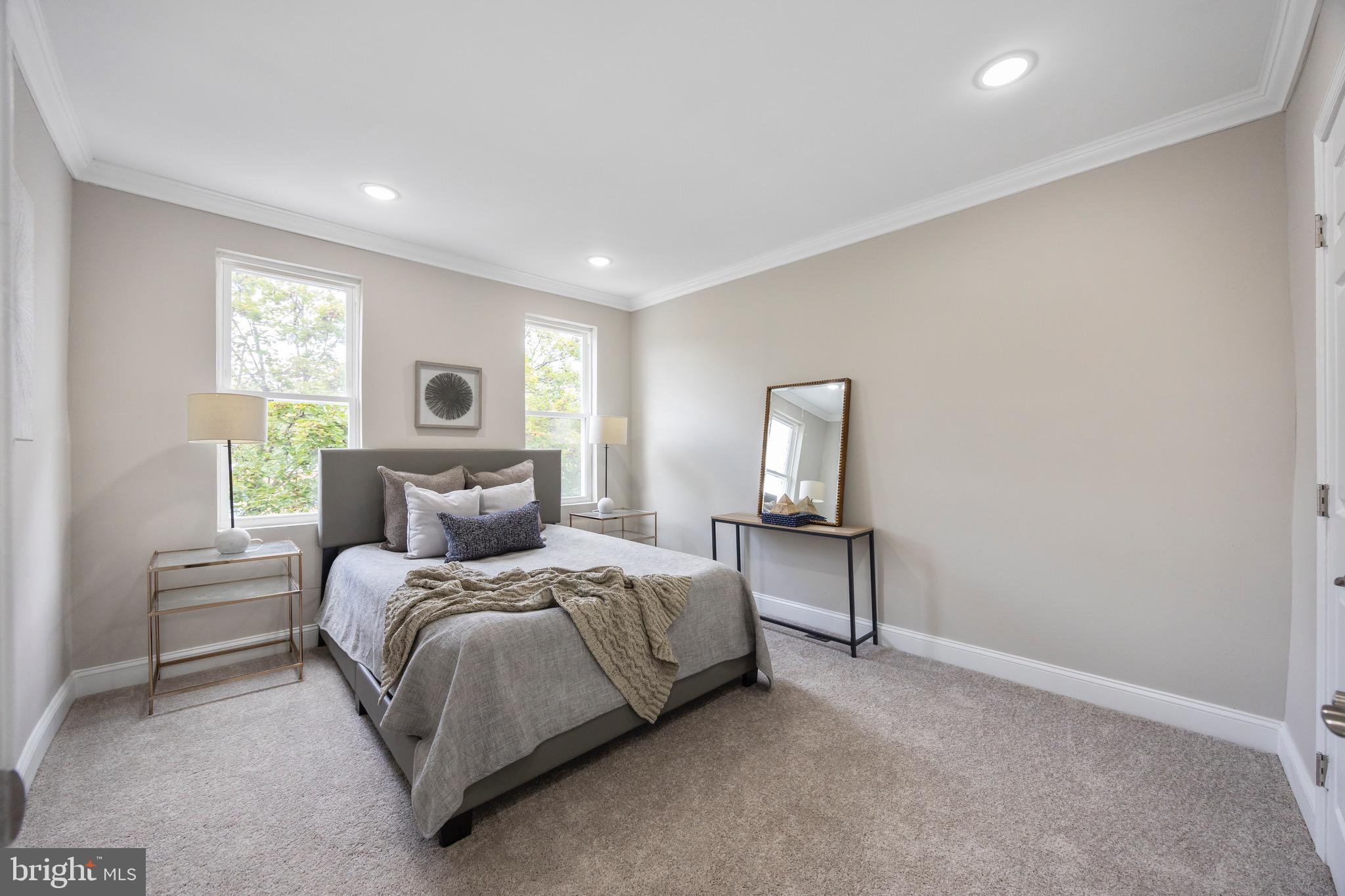 ROSEMONT - Residential