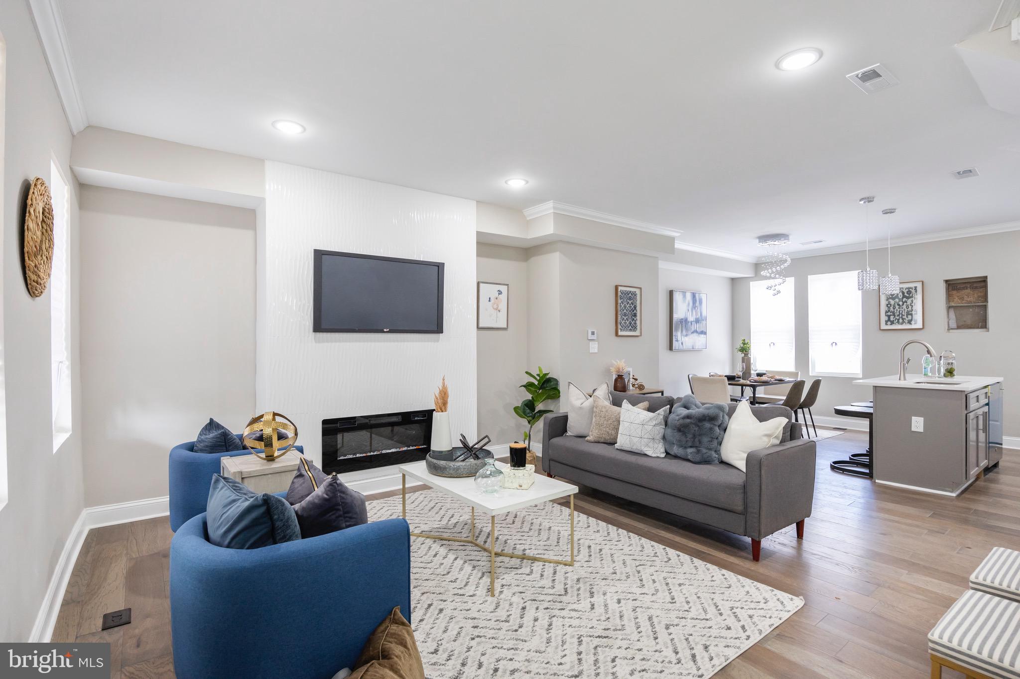 ROSEMONT - Residential