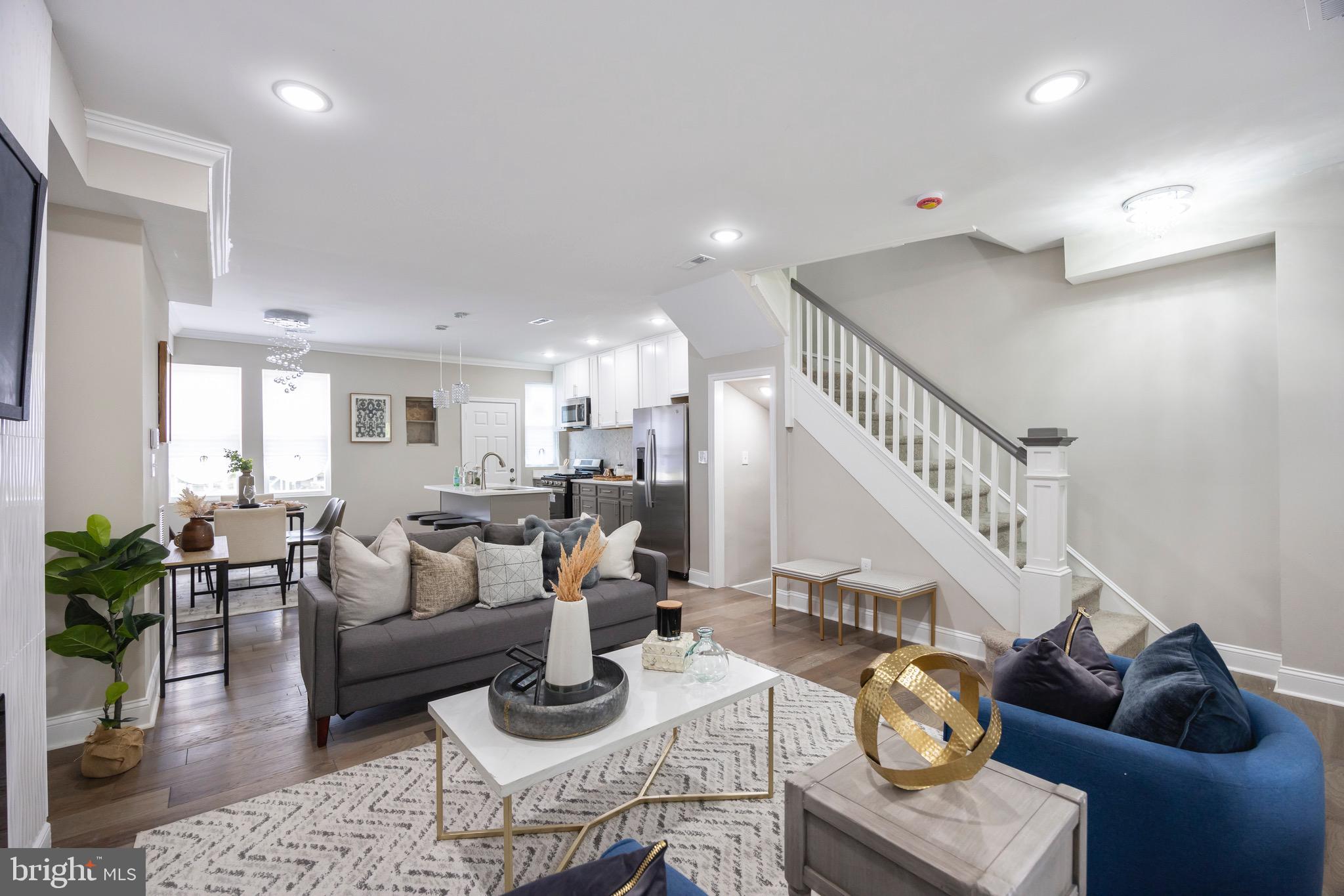 ROSEMONT - Residential