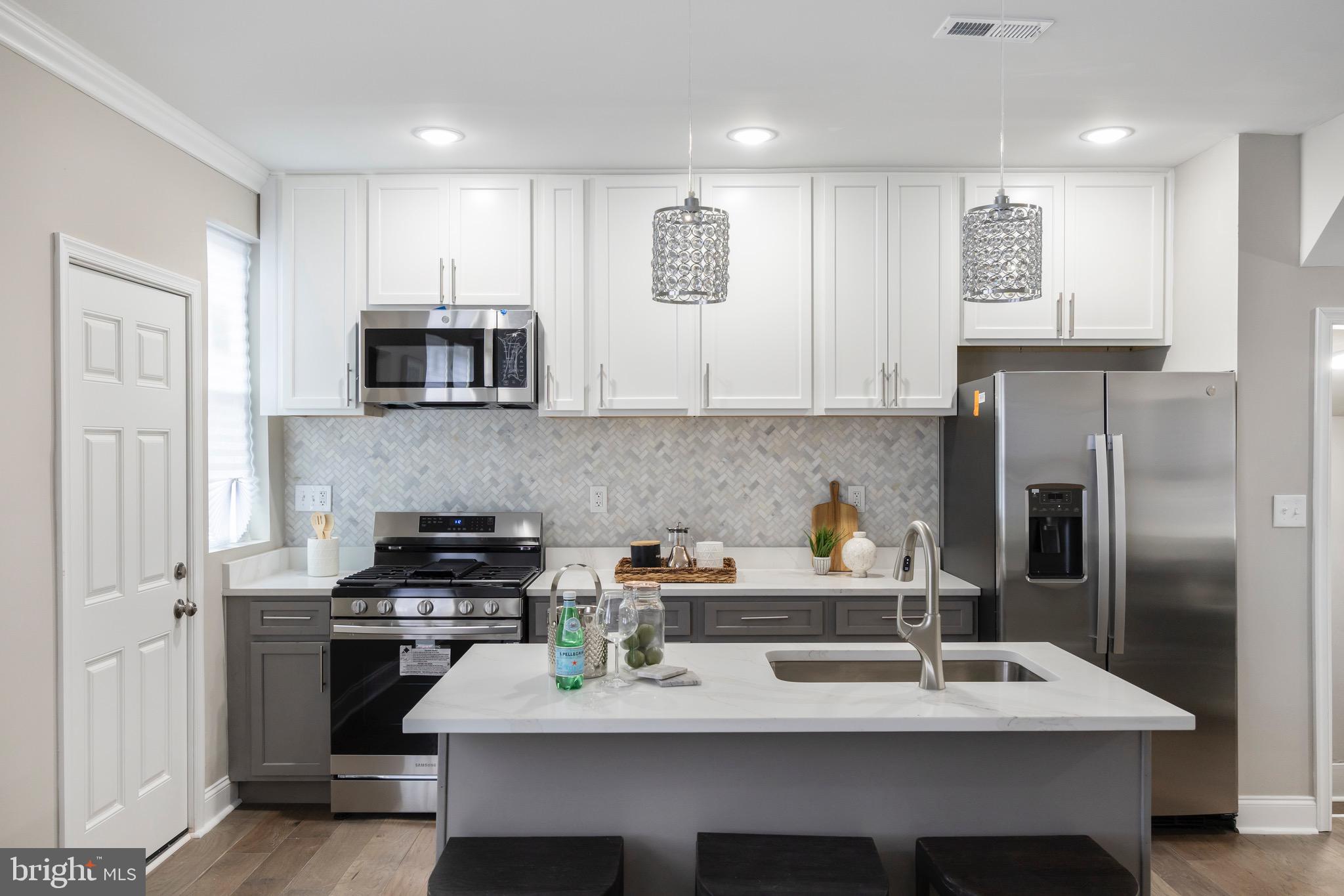 ROSEMONT - Residential