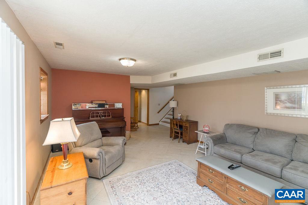 RIDGEVIEW ACRES - Residential