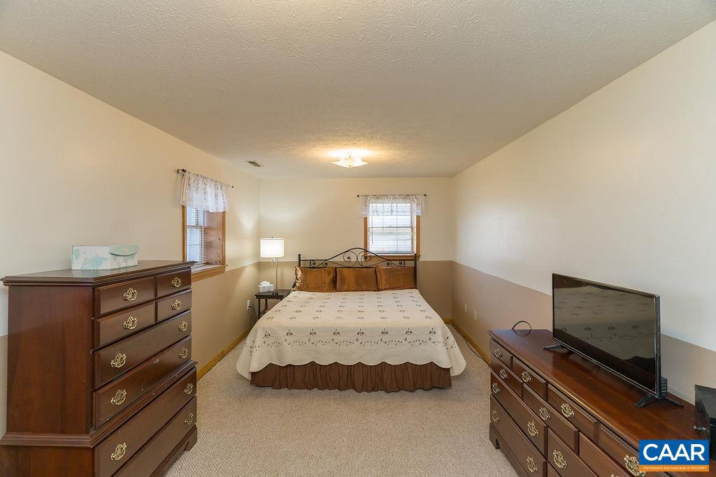 RIDGEVIEW ACRES - Residential